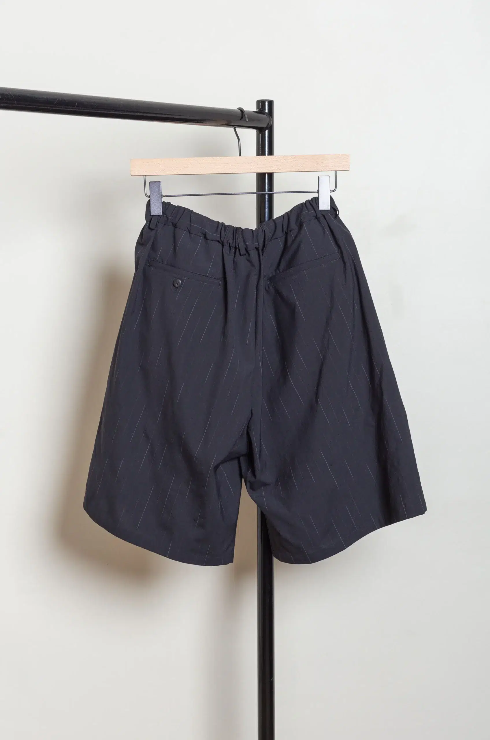 Yoko Sakamoto - DOUBLE PLEATED WIDE EASY SHORTS - BLACK (L)