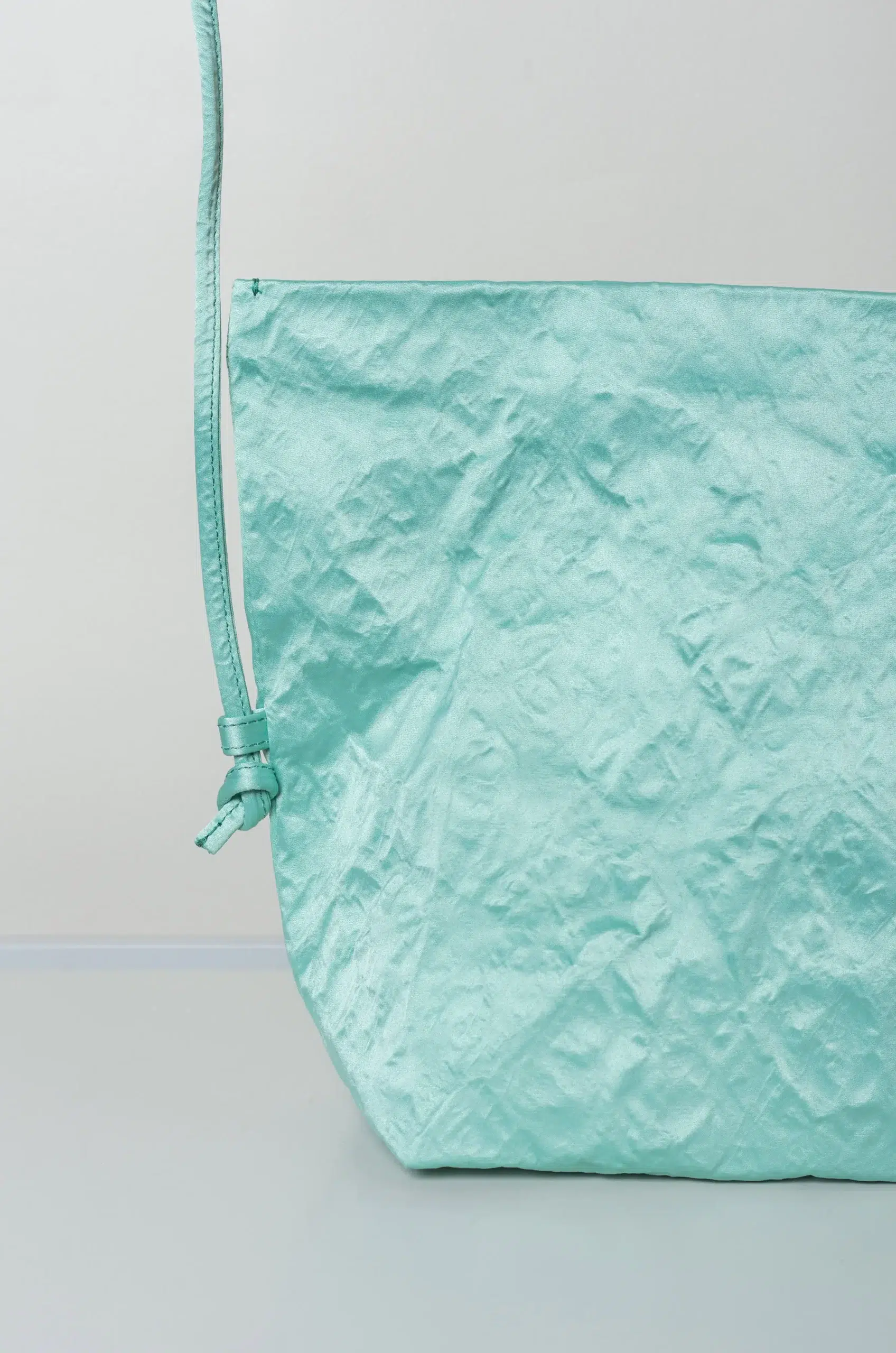 Zilla - SATIN MEDIUM SHOULDER BAG - ALOE