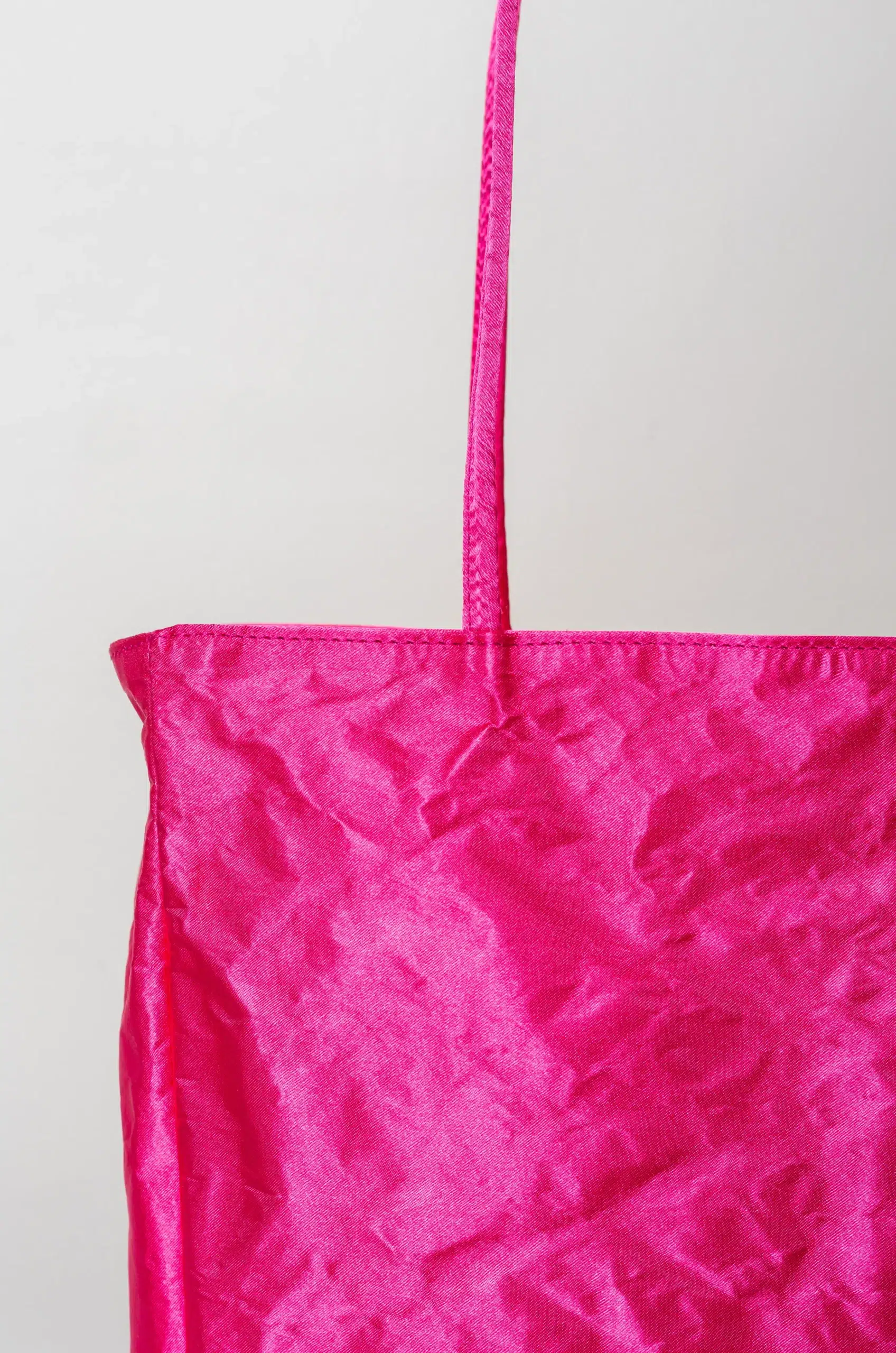 Zilla - SATIN ARIA BAG - FUXIA