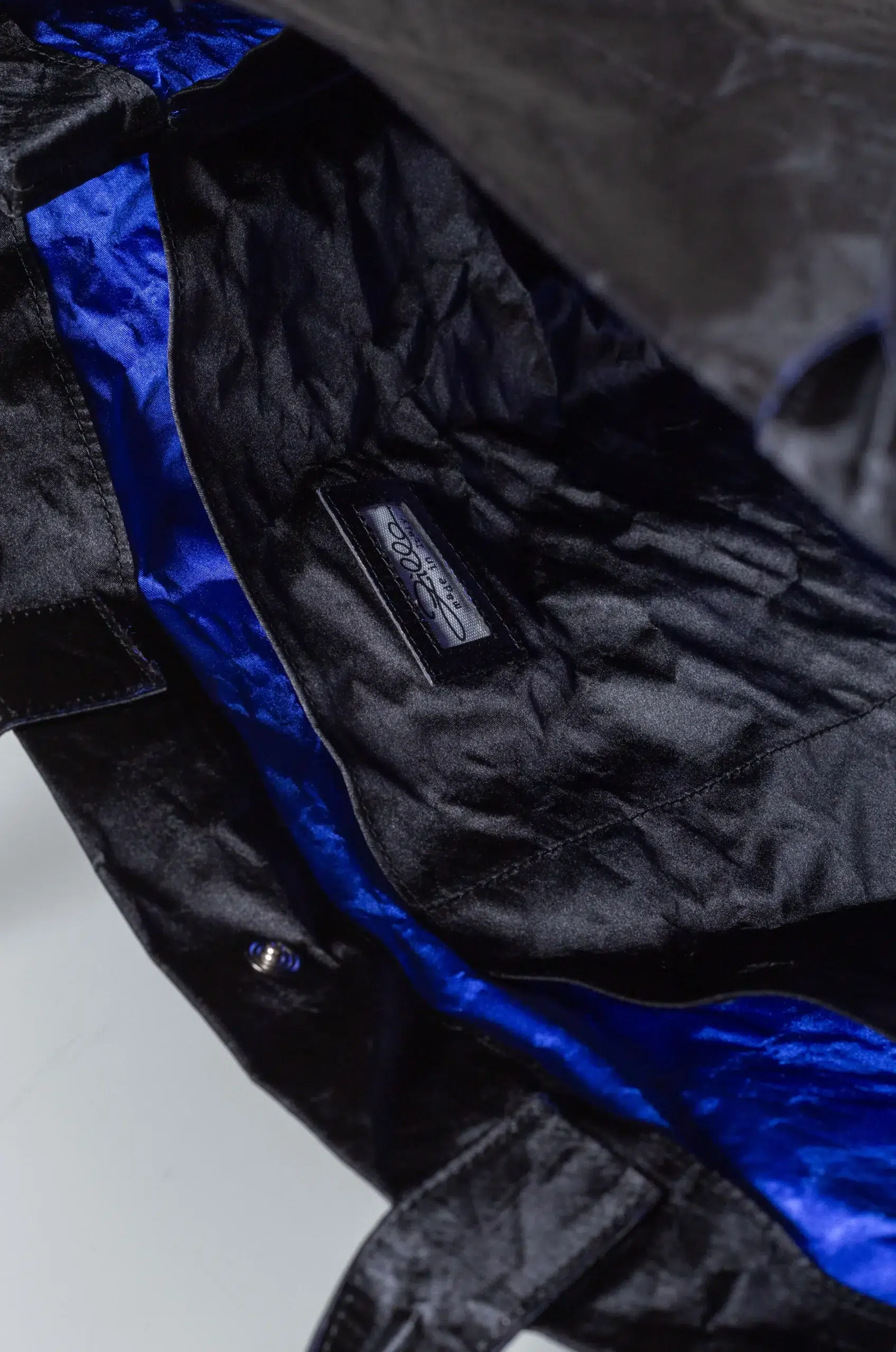 Zilla - SATIN BIG 4 POCKET - BLACK