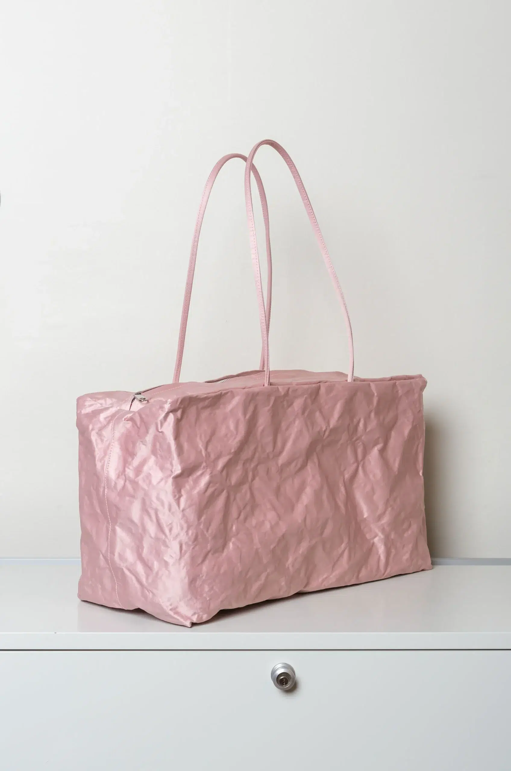 Zilla - SATIN DUFFLE BAG - PALE