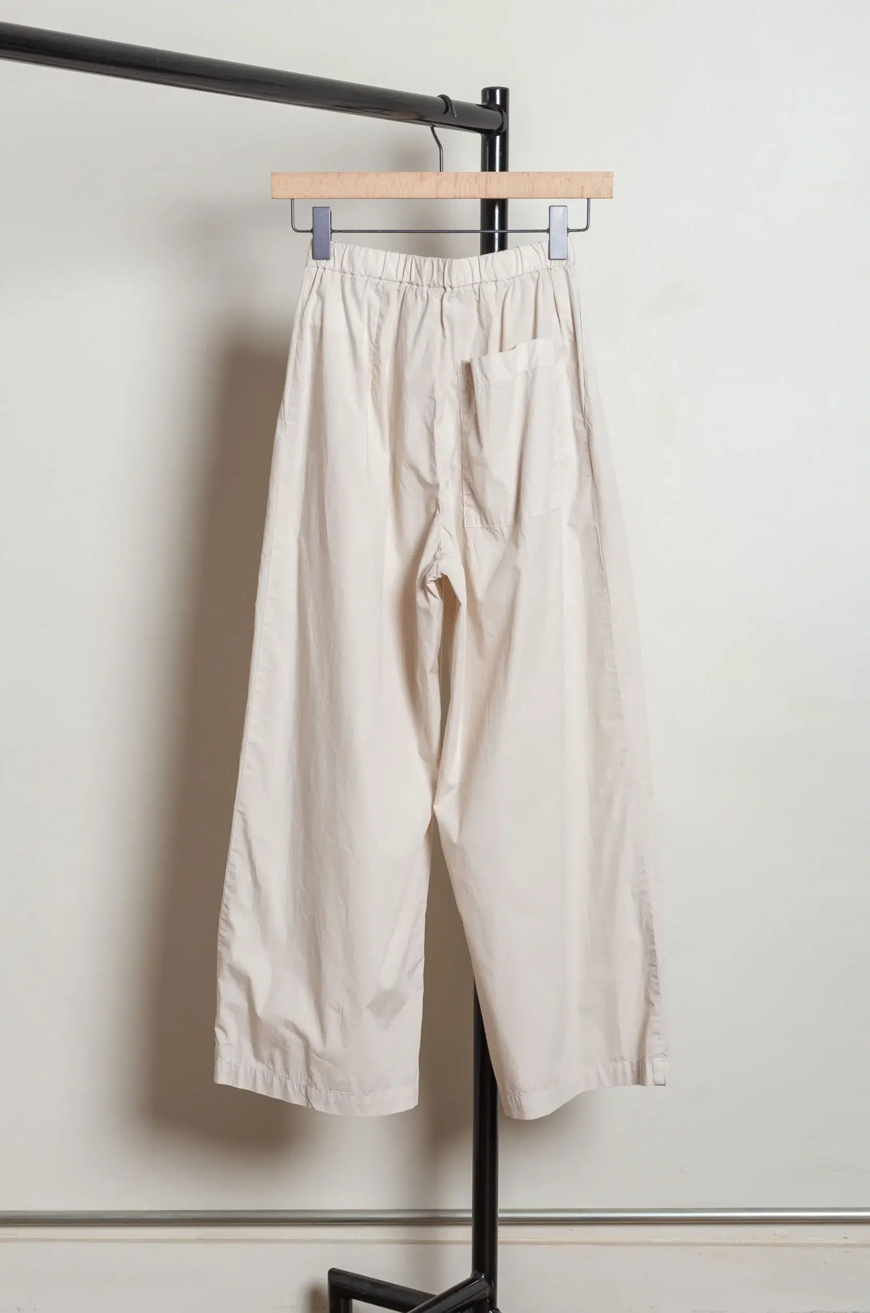 ATON - TWO TUCKED EASY PANTS PRAGLM0405 - BEIGE