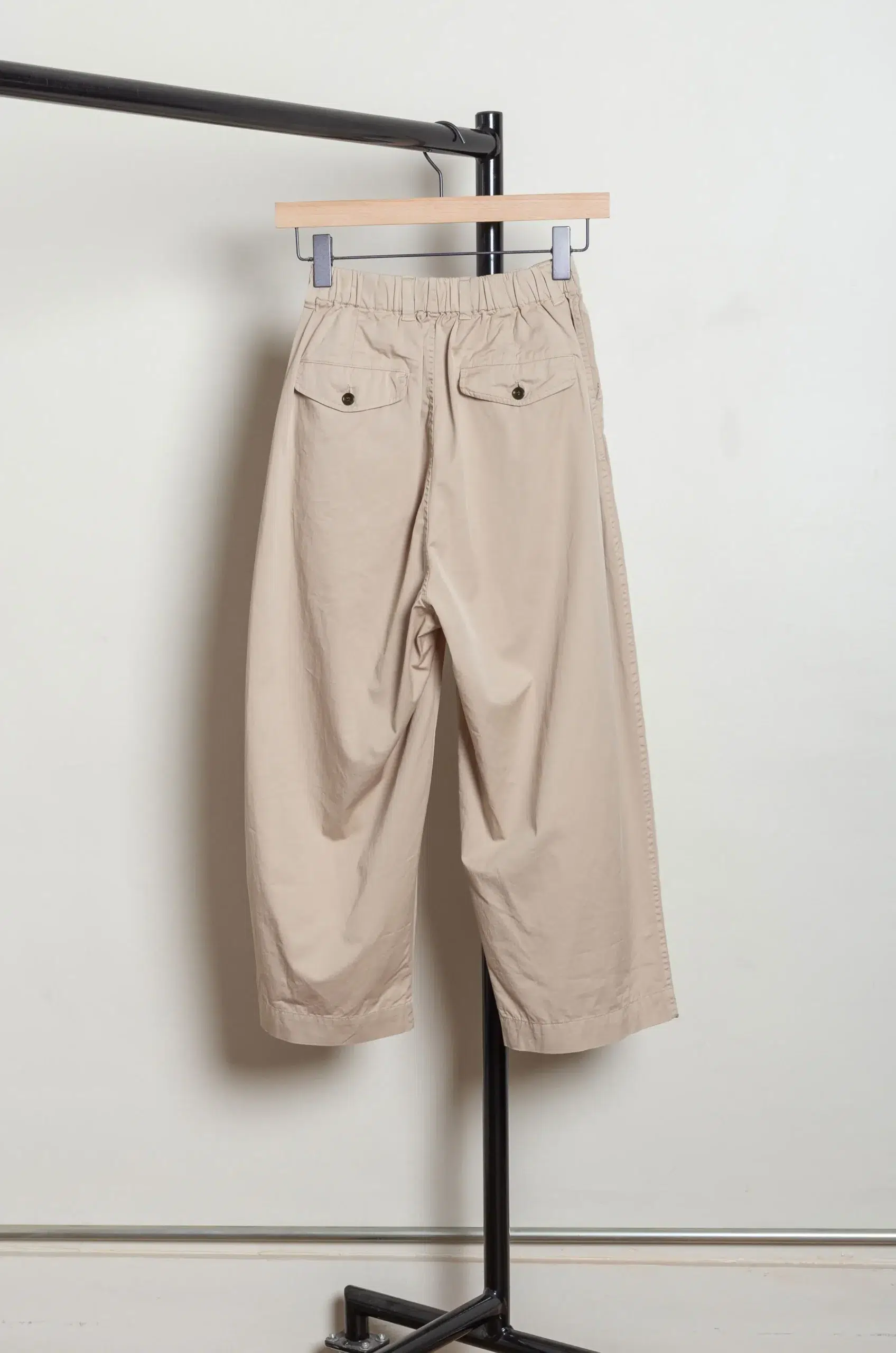 Toujours - 2 In-pleat Baggy Chinos AM44FP04 - Sand