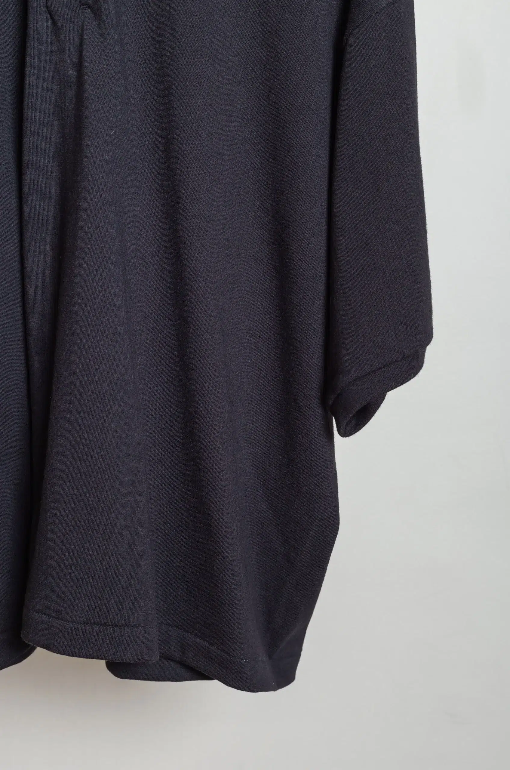 Yoko Sakamoto - BOX TUBE POLO - BLACK