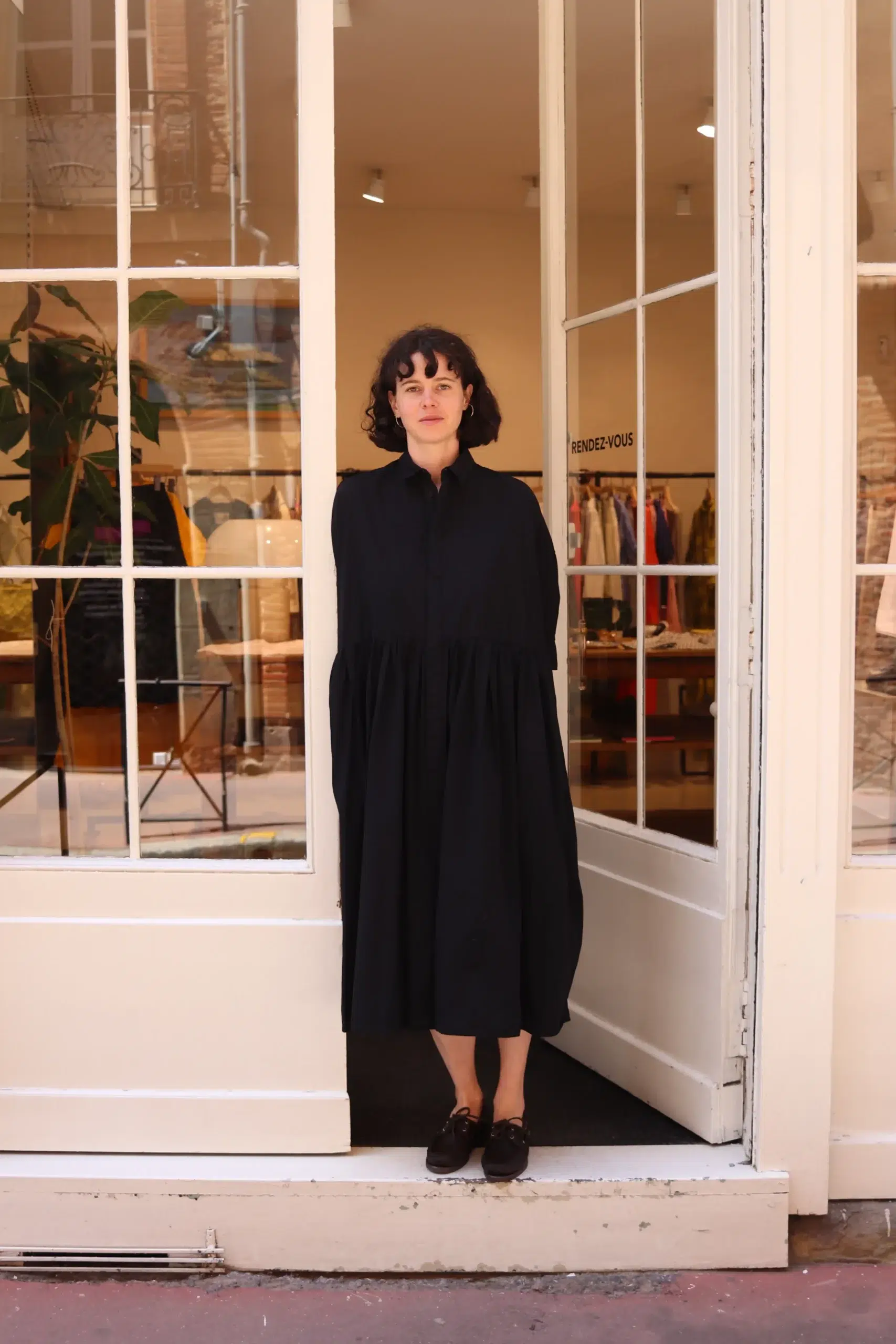Toujours - Random Pleated Half Sleeve Shirt Dress MM44QD03 - Black Navy