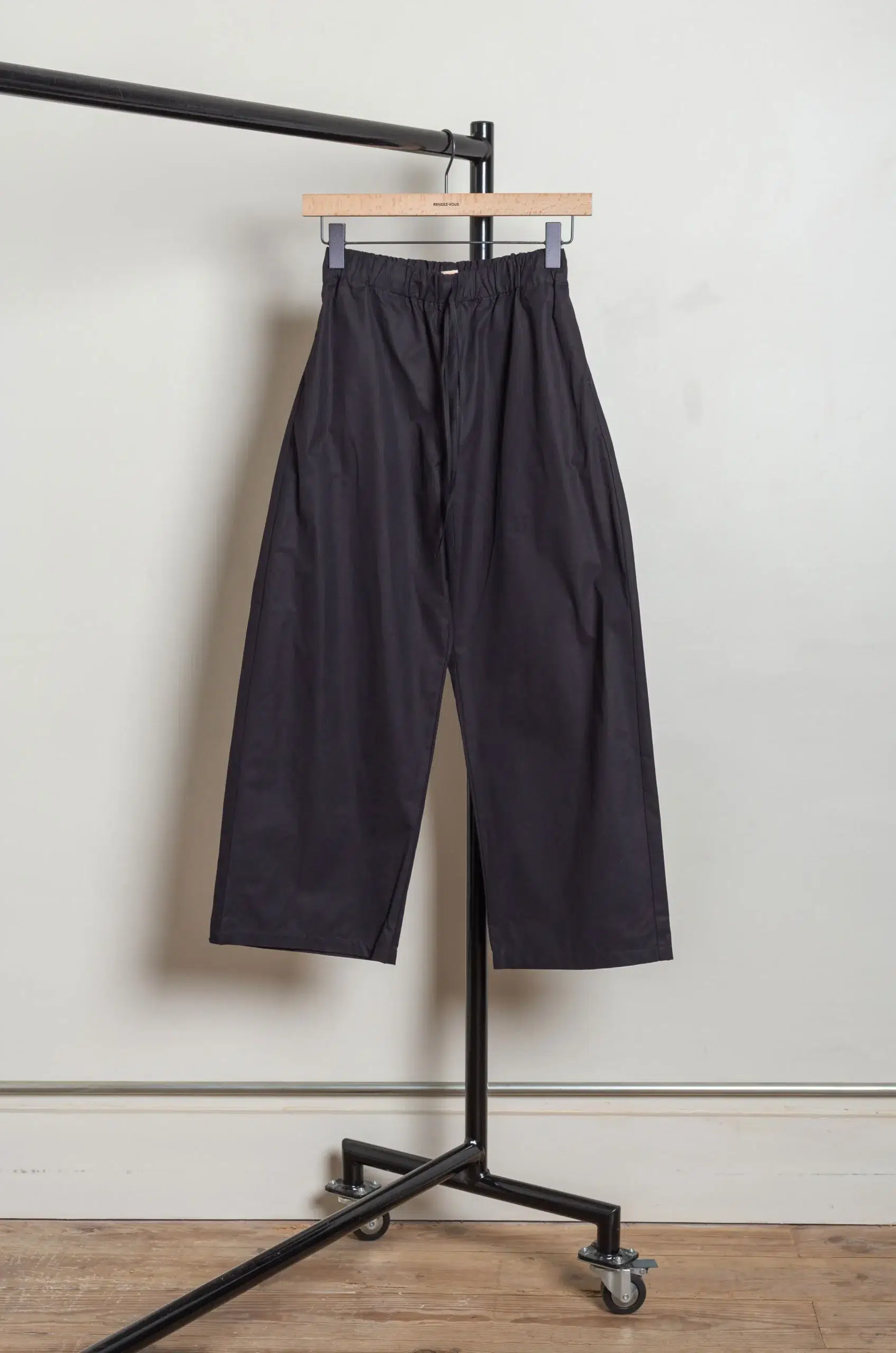ApuntoB - Trousers P1922/TS985 - Black
