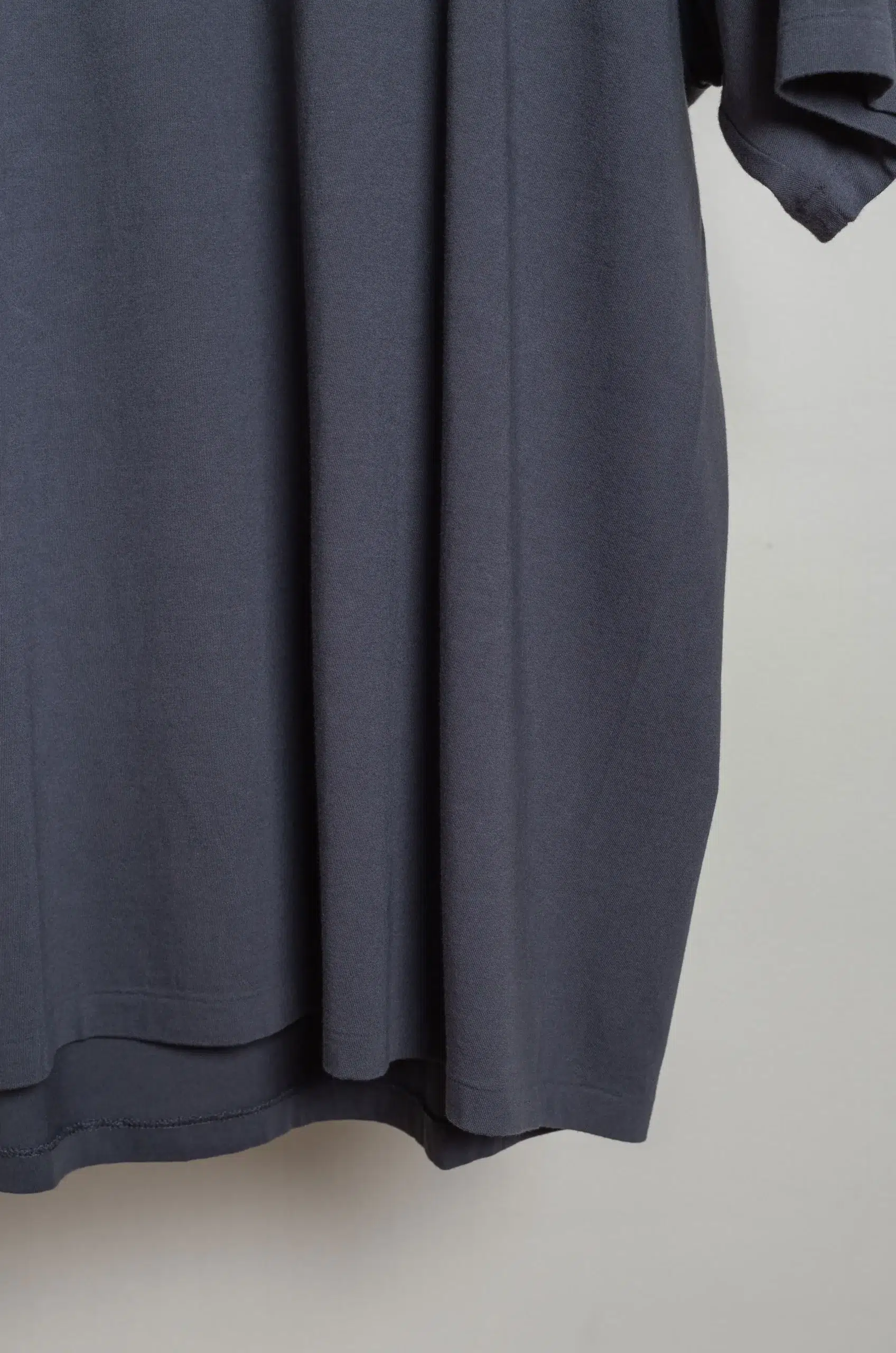 Batoner - MERIYASU T-SHIRT (LIGHT) BN-26SM-067 - CHARCOAL NAVY
