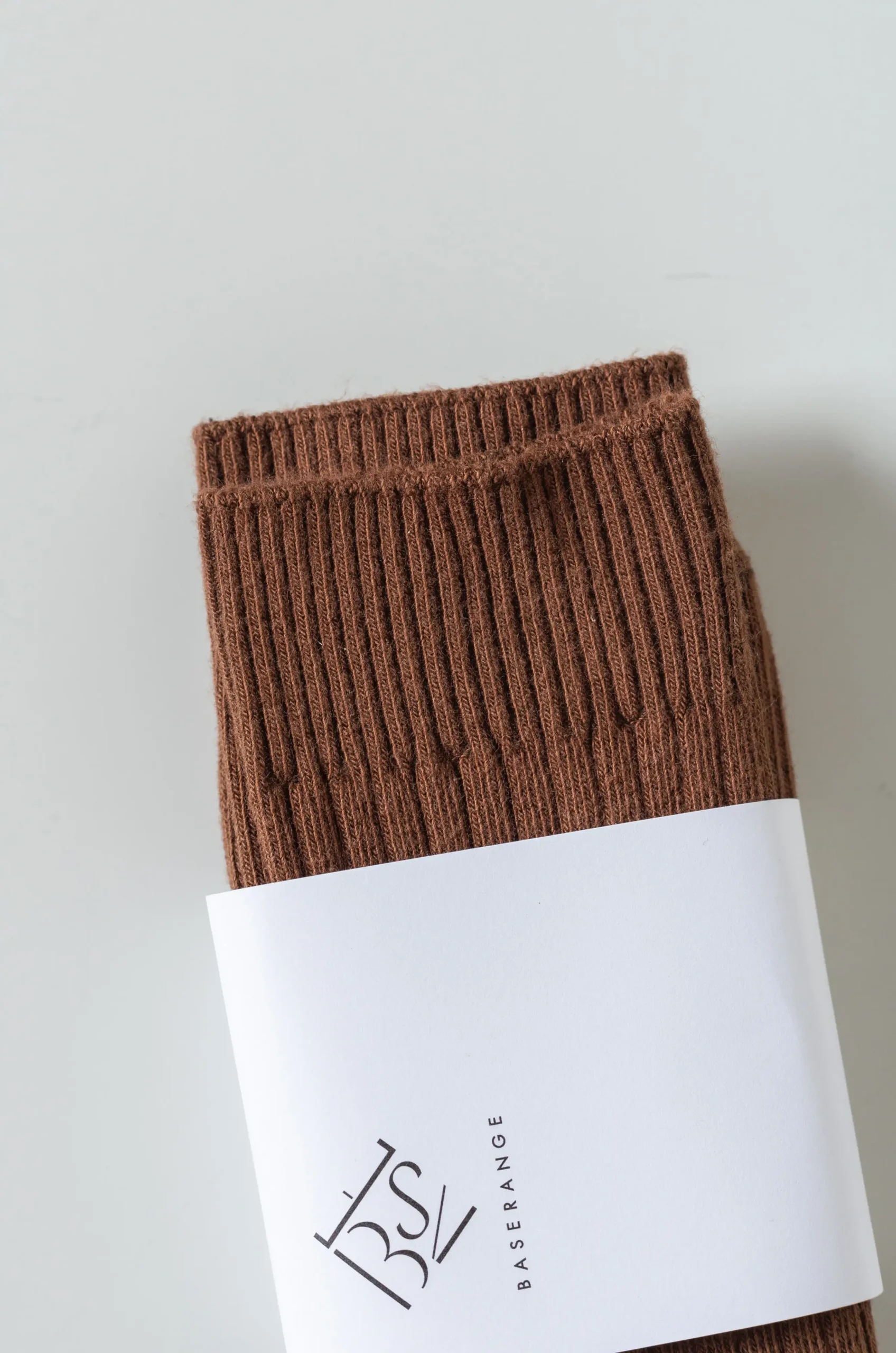 BASERANGE - RIB OVERANKLE SOCKS 36-39 - NOCCIOLA BROWN