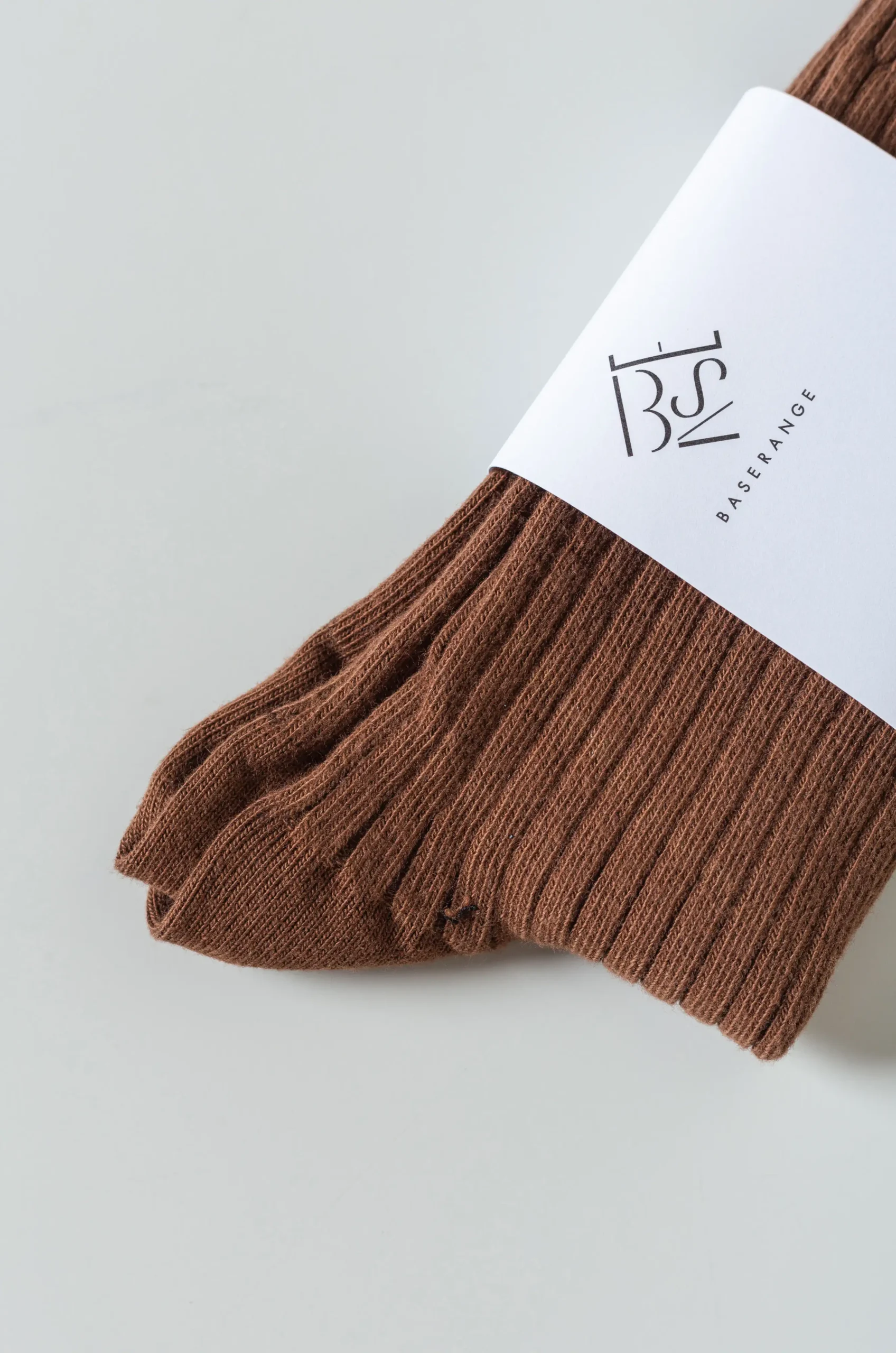 BASERANGE - RIB OVERANKLE SOCKS 36-39 - NOCCIOLA BROWN