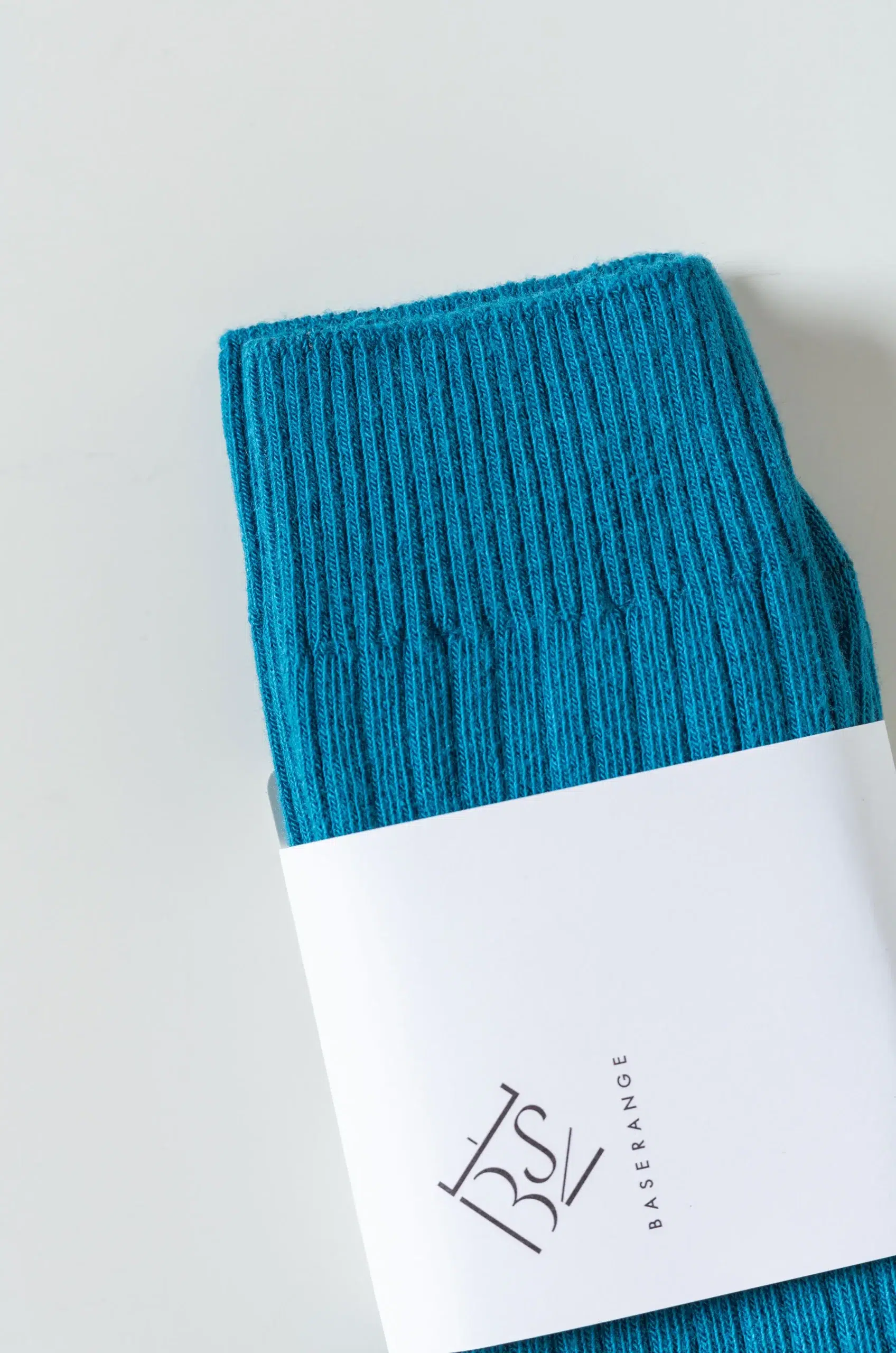 BASERANGE - RIB OVERANKLE SOCKS 36-39 - SPHERE BLUE