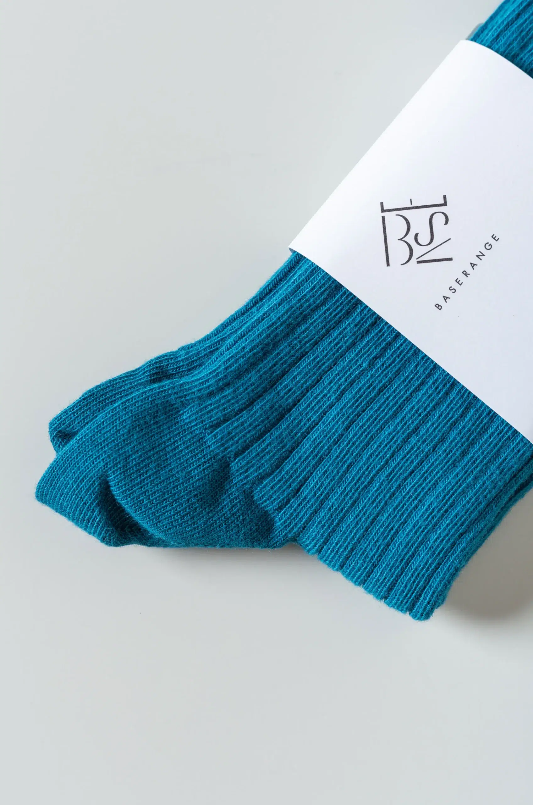 BASERANGE - RIB OVERANKLE SOCKS 36-39 - SPHERE BLUE