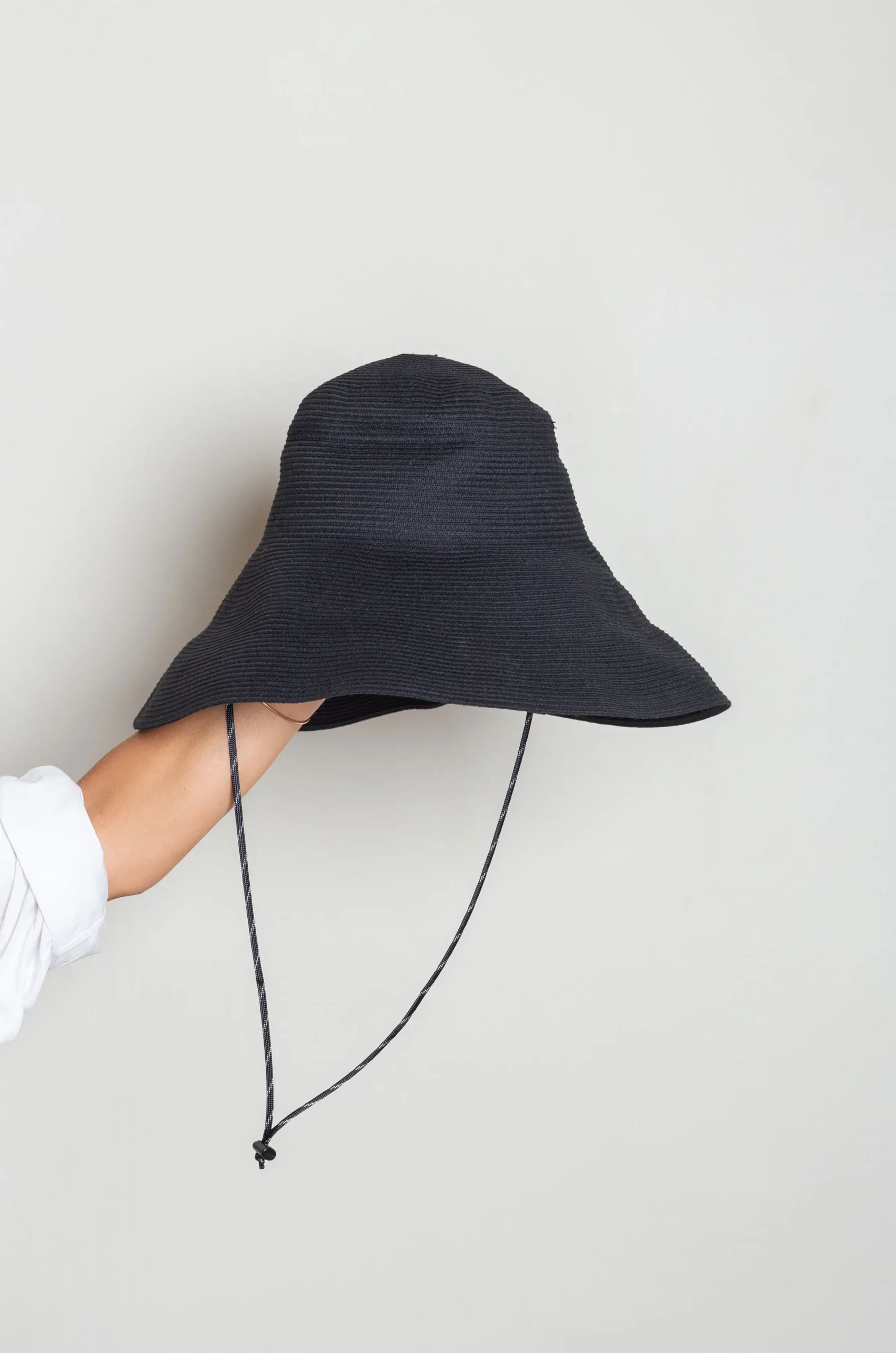 Câbleami - ORGANIC COTTON BRAID CAPELINE WIDE BRIM - BLACK