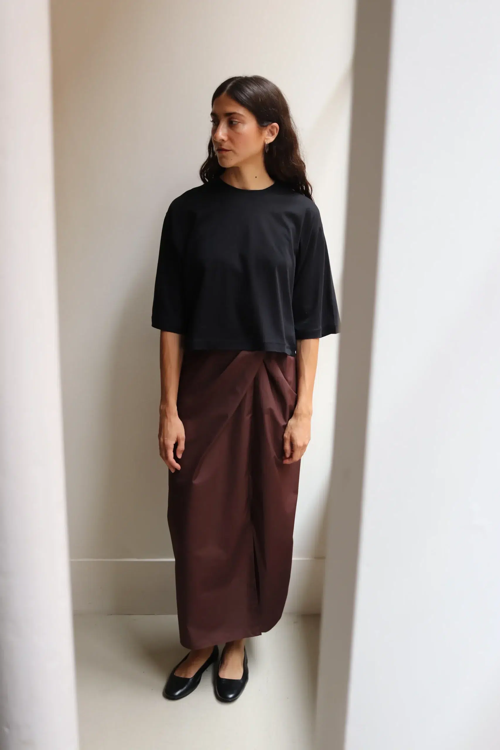 Ylève - COTTON SHEER JERSEY SHORT SLEEVE P/O - Black
