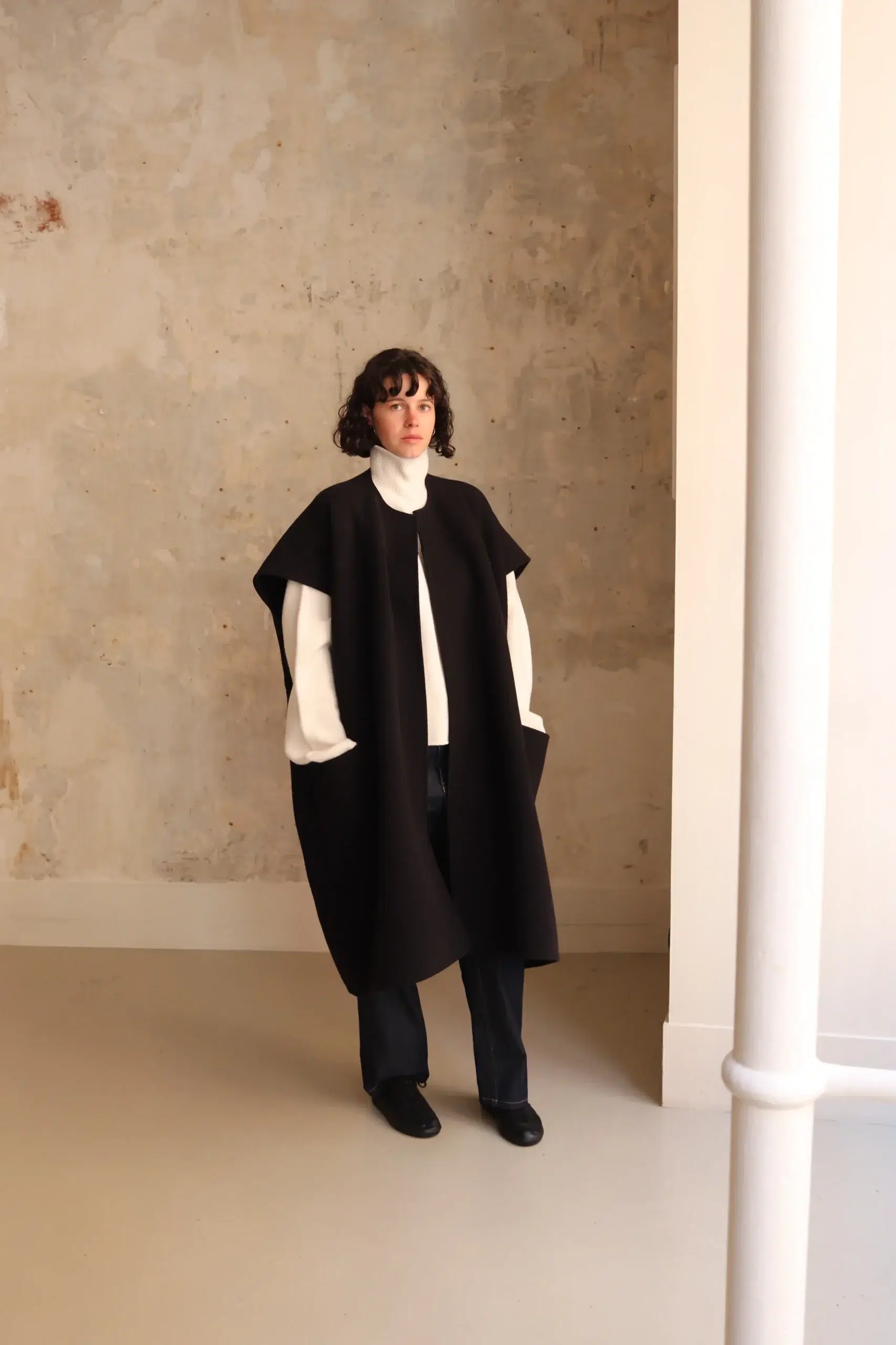 Sofie D'Hoore - CIOVO Overzised Sleeveless Jacket - MIDNIGHT