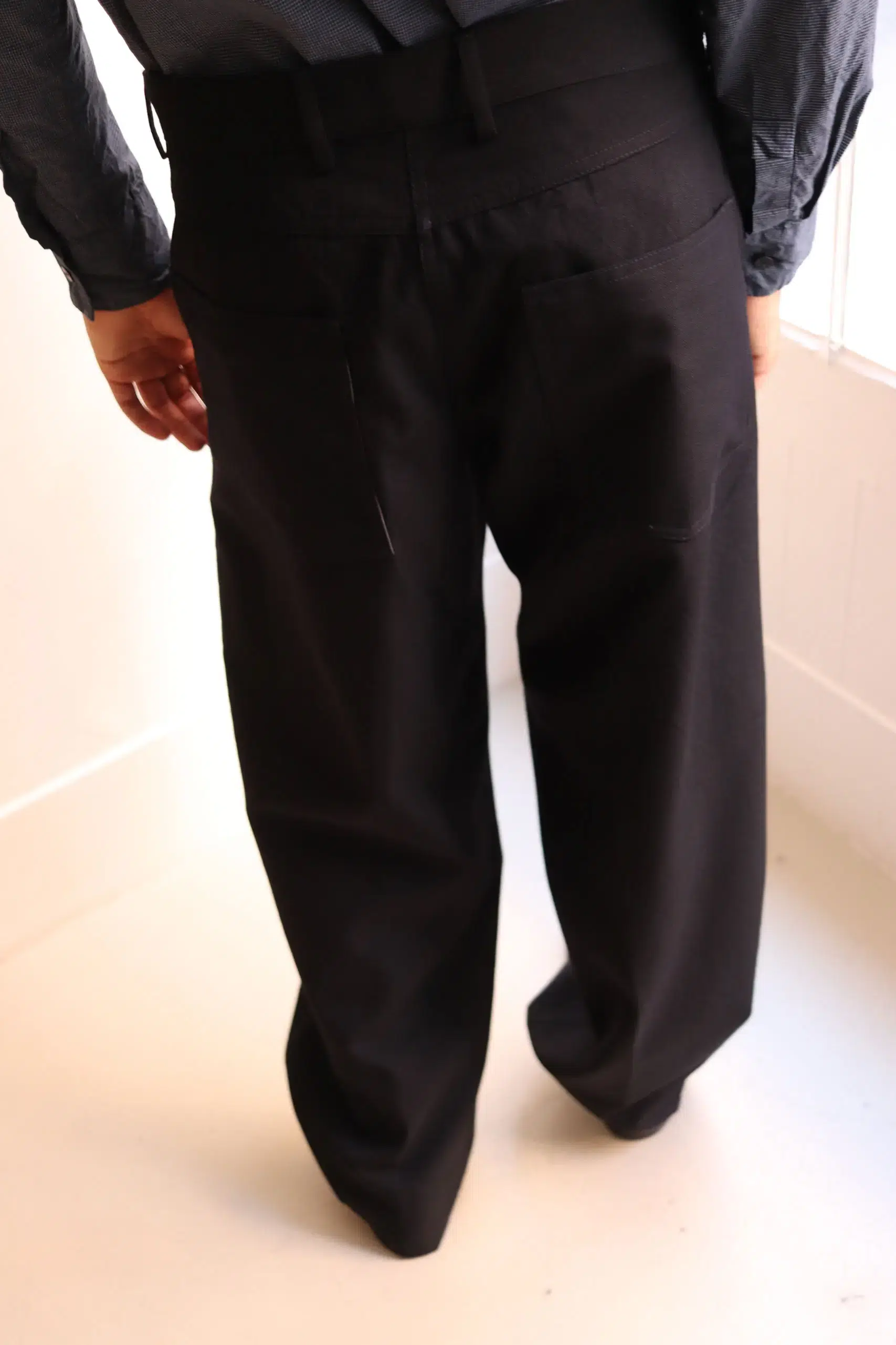 Bergfabel - MEN LEO PANTS BFMP269/ 257 - NAVY CHARCOAL