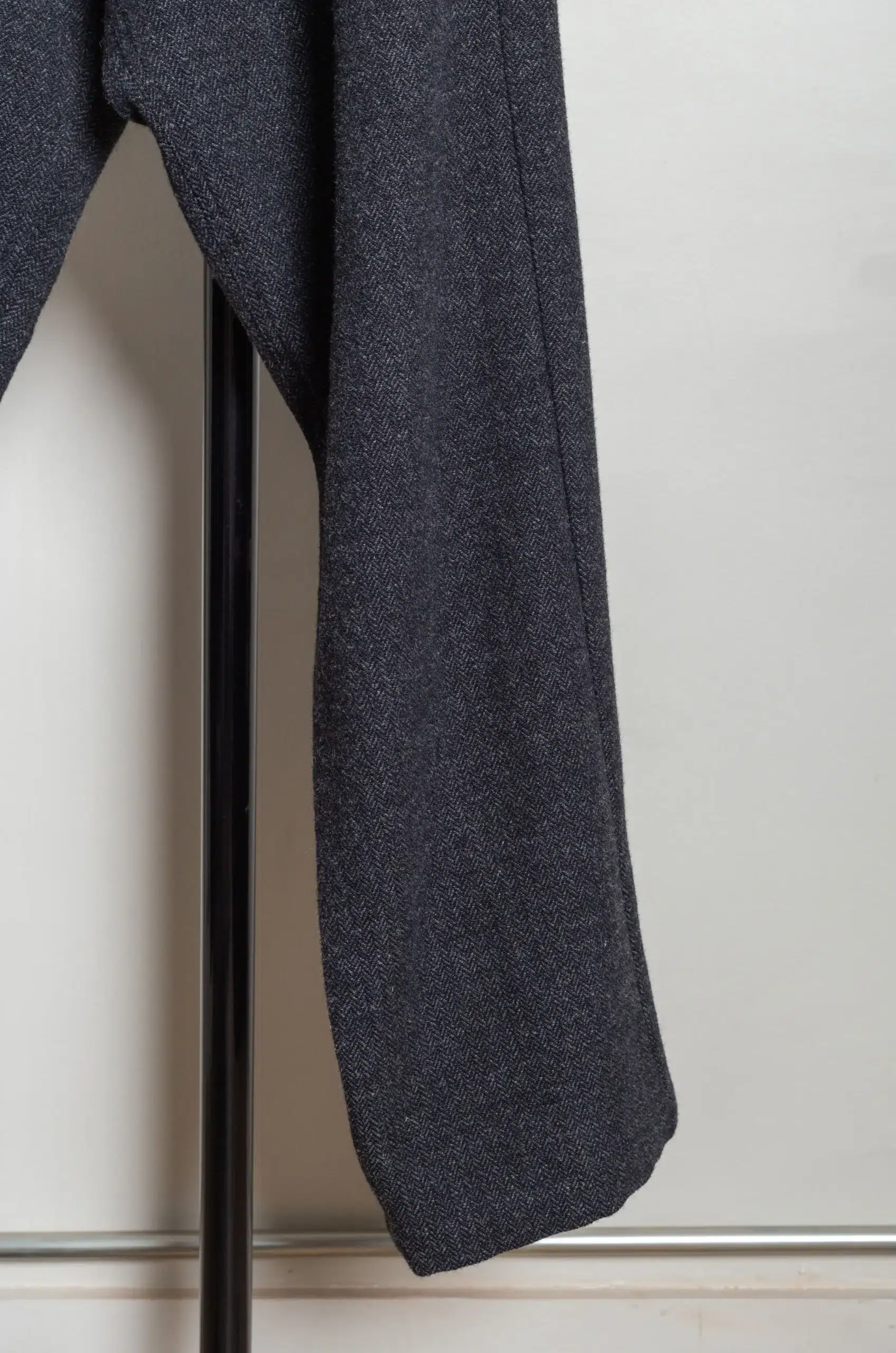 Bergfabel - MEN LEO PANTS BFMP269/ 257 - NAVY CHARCOAL