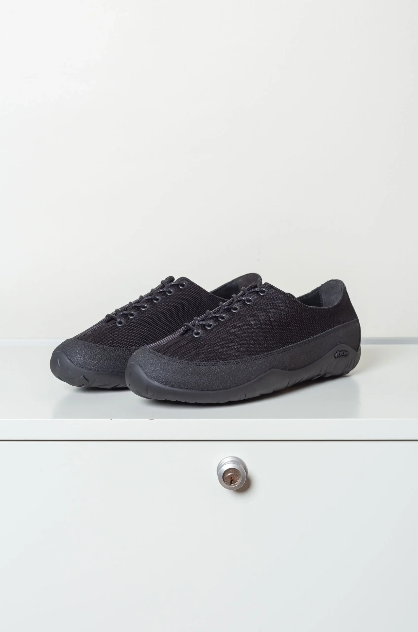 Tarvas - MEN WANDERER - BLACK CORDURA