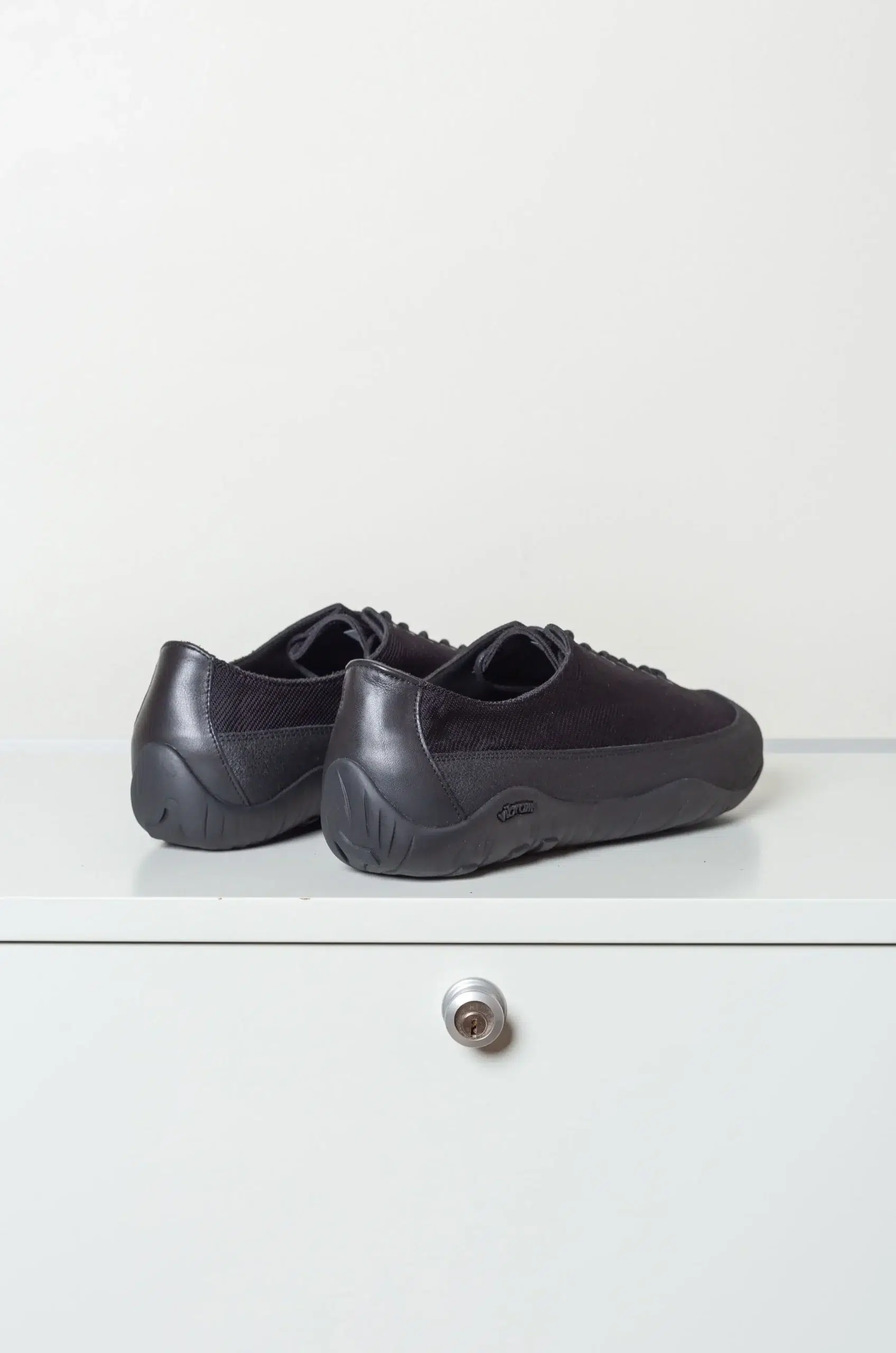 Tarvas - MEN WANDERER - BLACK CORDURA