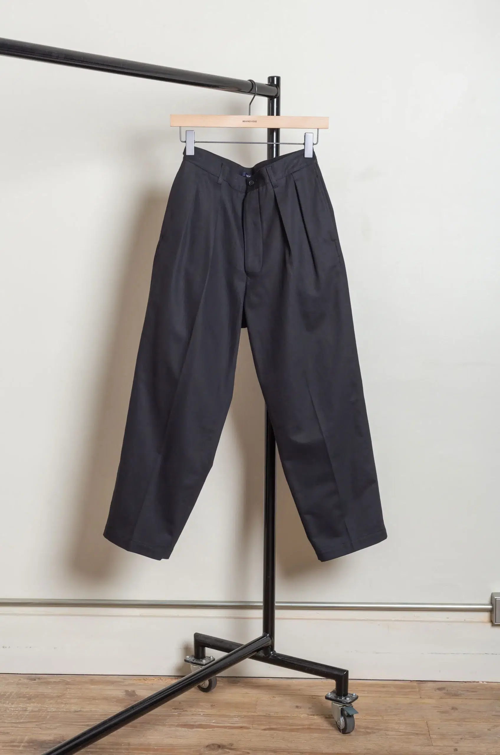 Ylève - FINX COTTON CHINO M52 PT - Black