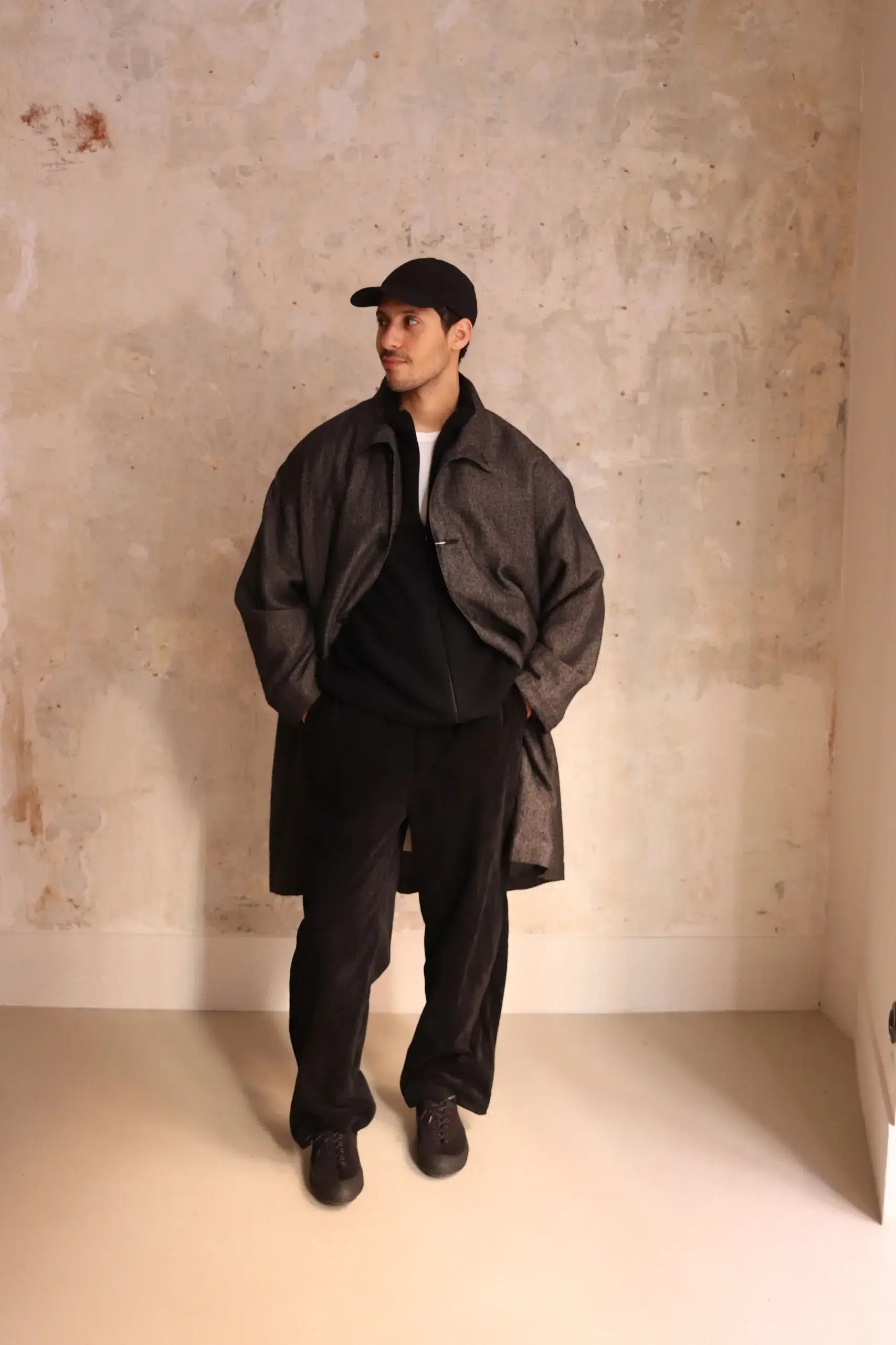 Still By Hand - Corduroy straight pants PT03263OS - BLACK