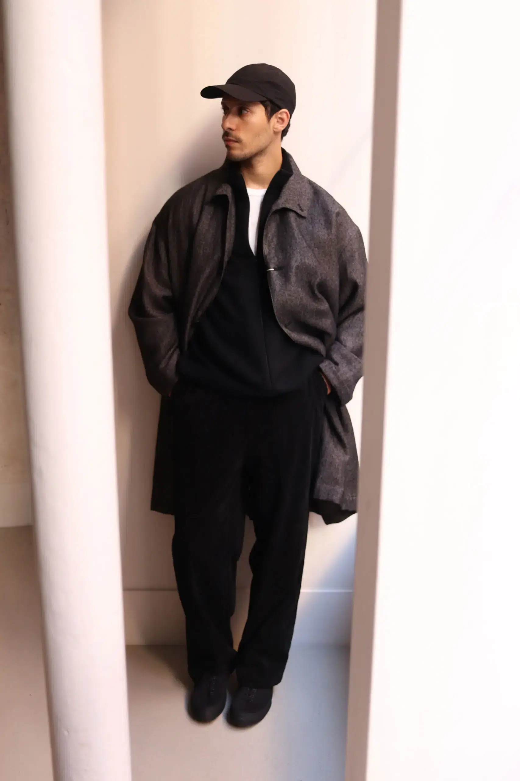 Still By Hand - Corduroy straight pants PT03263OS - BLACK