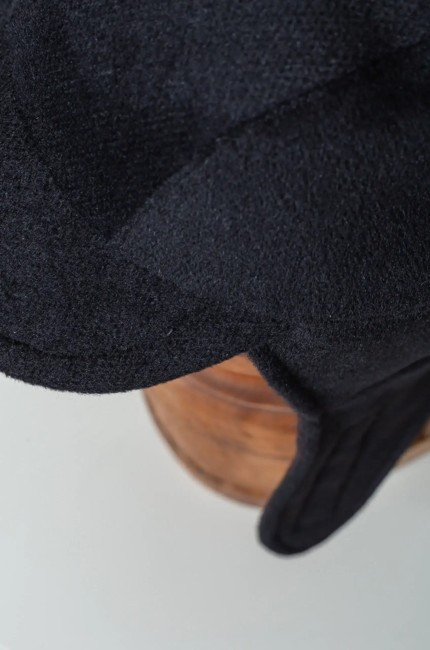 COMESANDGOES - ANGOLA ARMY EAR CAP NO.301380 - BLACK