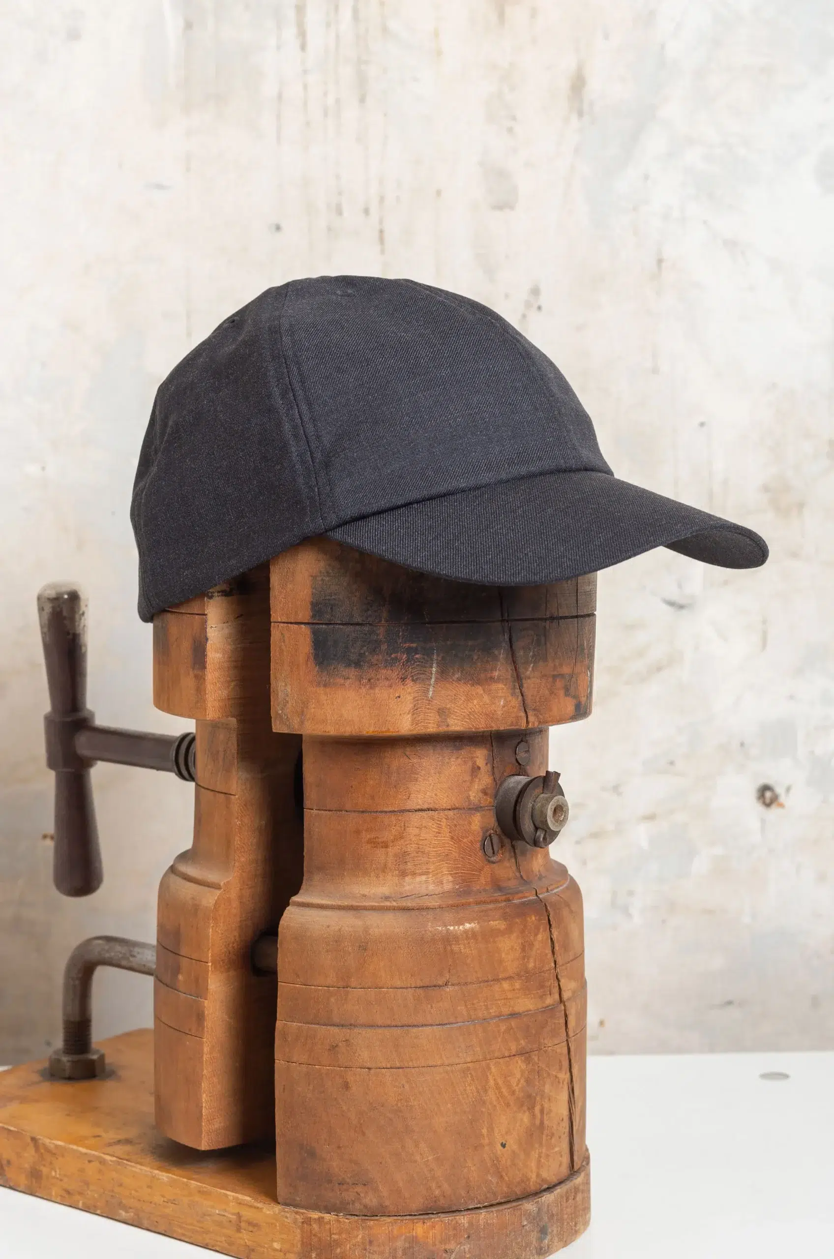 COMESANDGOES - WASHABLE TWILL STANDARD CAP NO.301366 - CHARCOAL