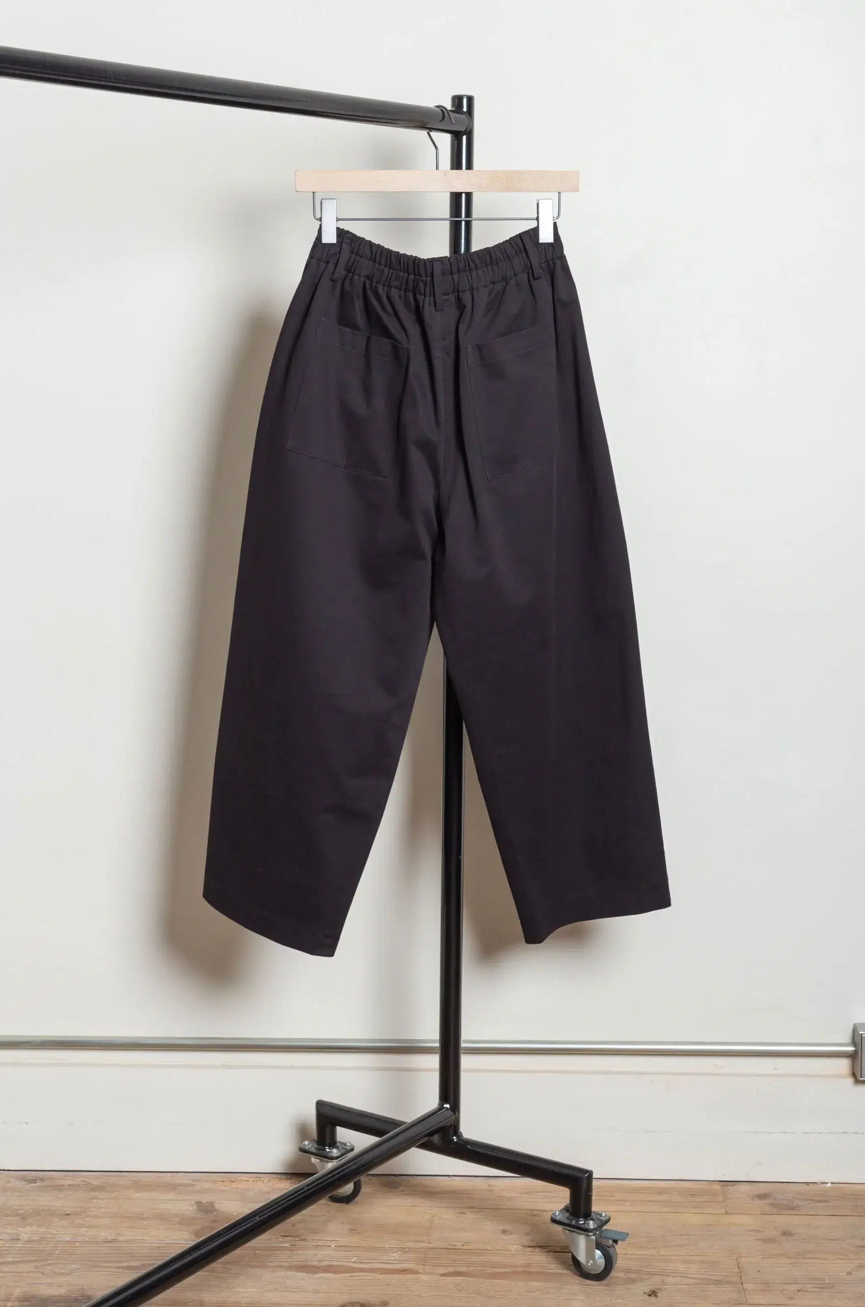 De Dam Foundation - Peache Cotton Trousers 26FW-TR-C0-01 - Black