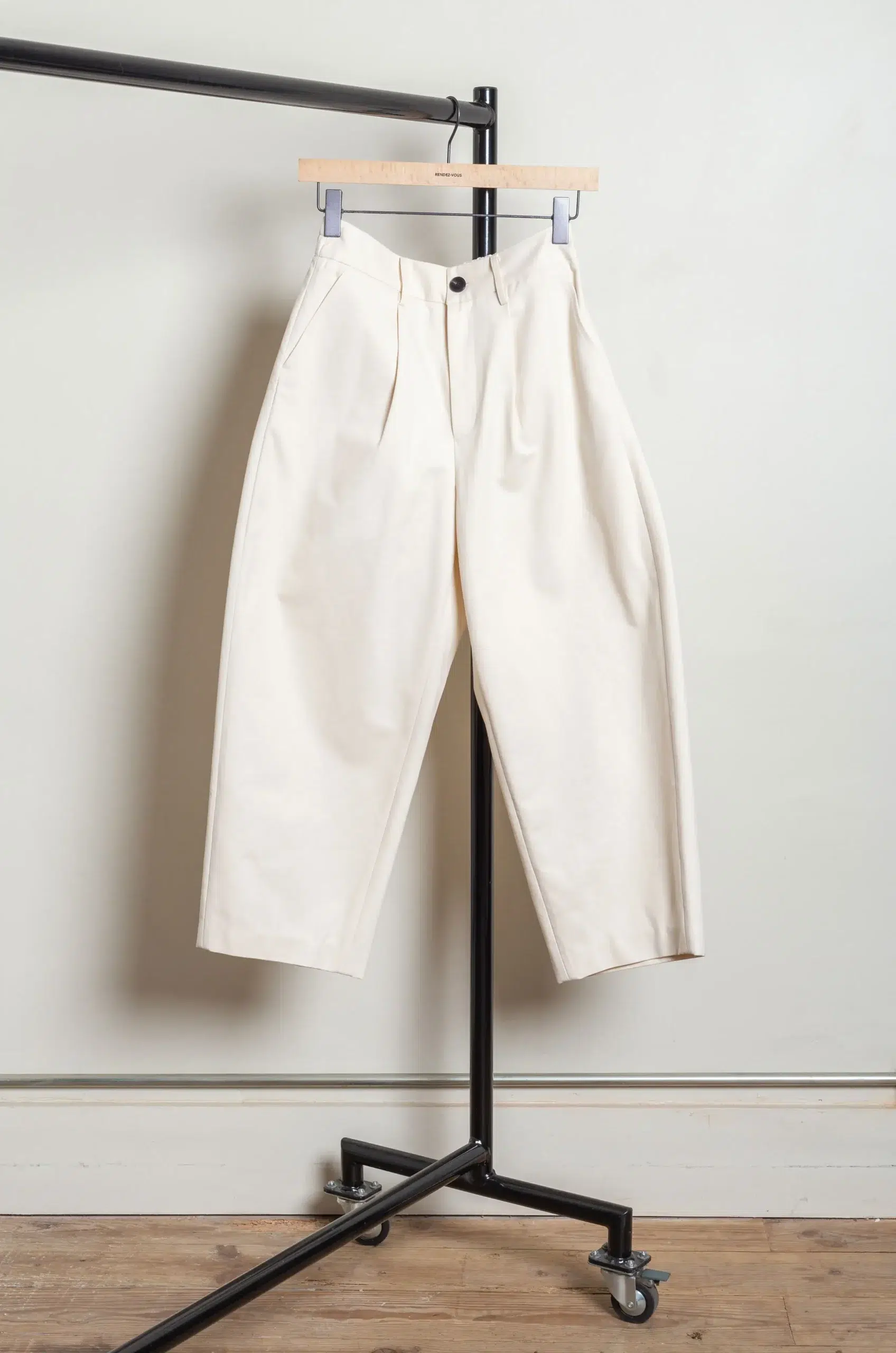 De Dam Foundation - Peached Cotton Trousers 26FW-TR-C0-02- White
