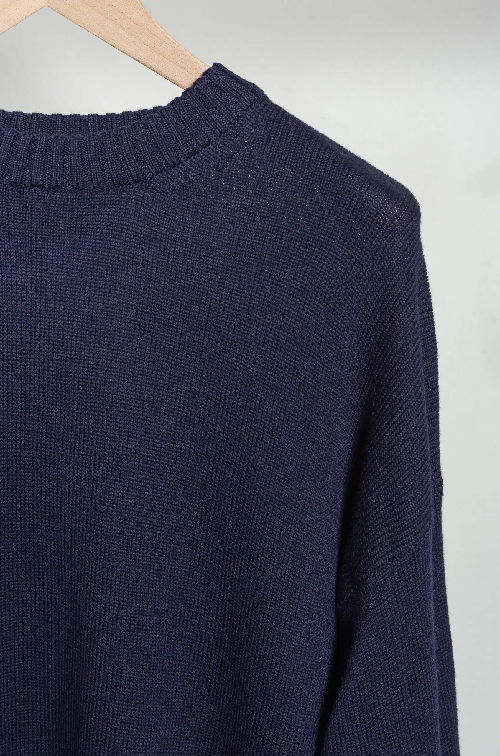 De Dam Foundation - Virgin Wool Crewneck 26FW-CS-WV-01 - Navy