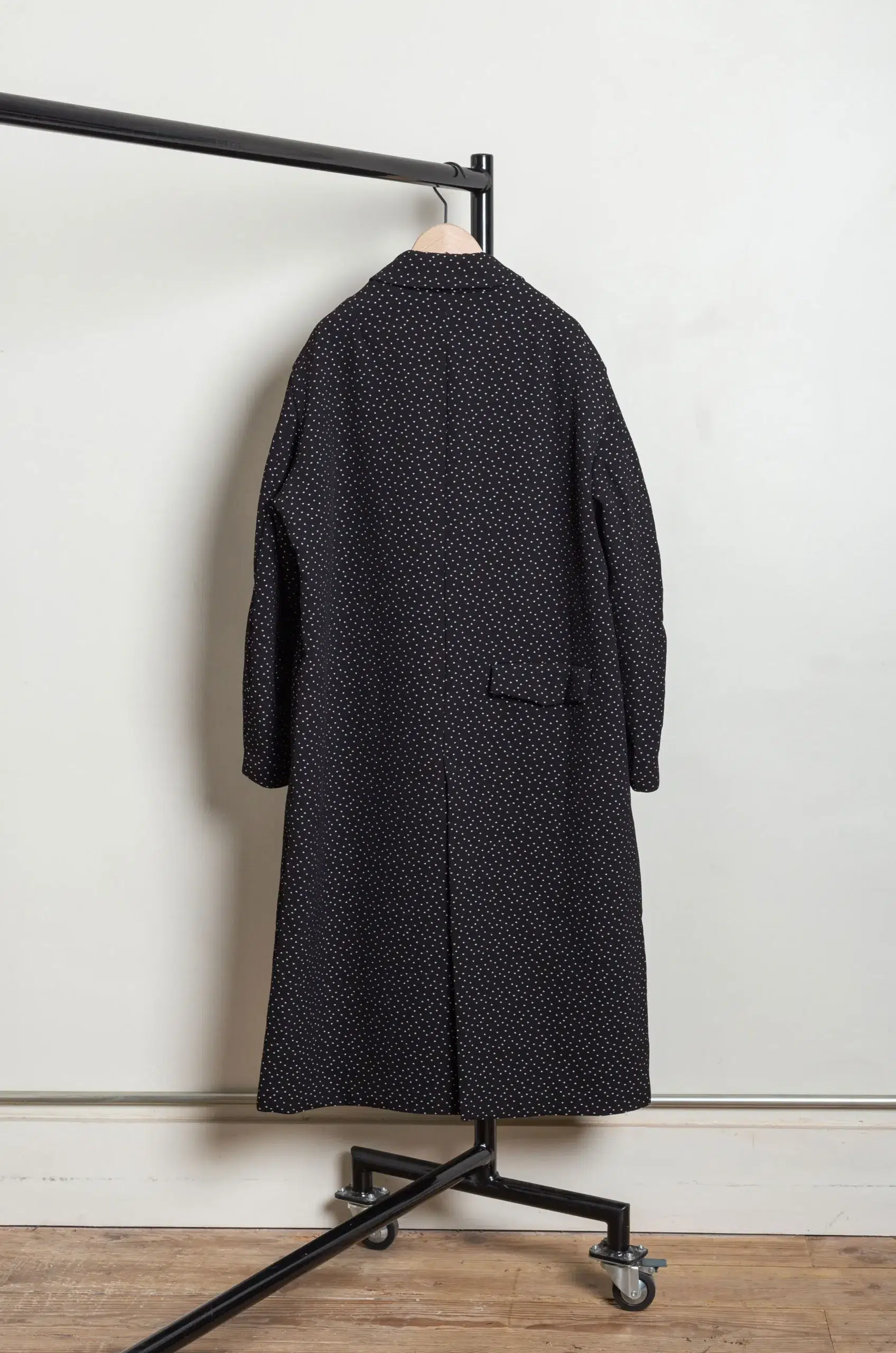 Eleph - Tokio Puffer Coat C10.01.06.09 - Black Dot