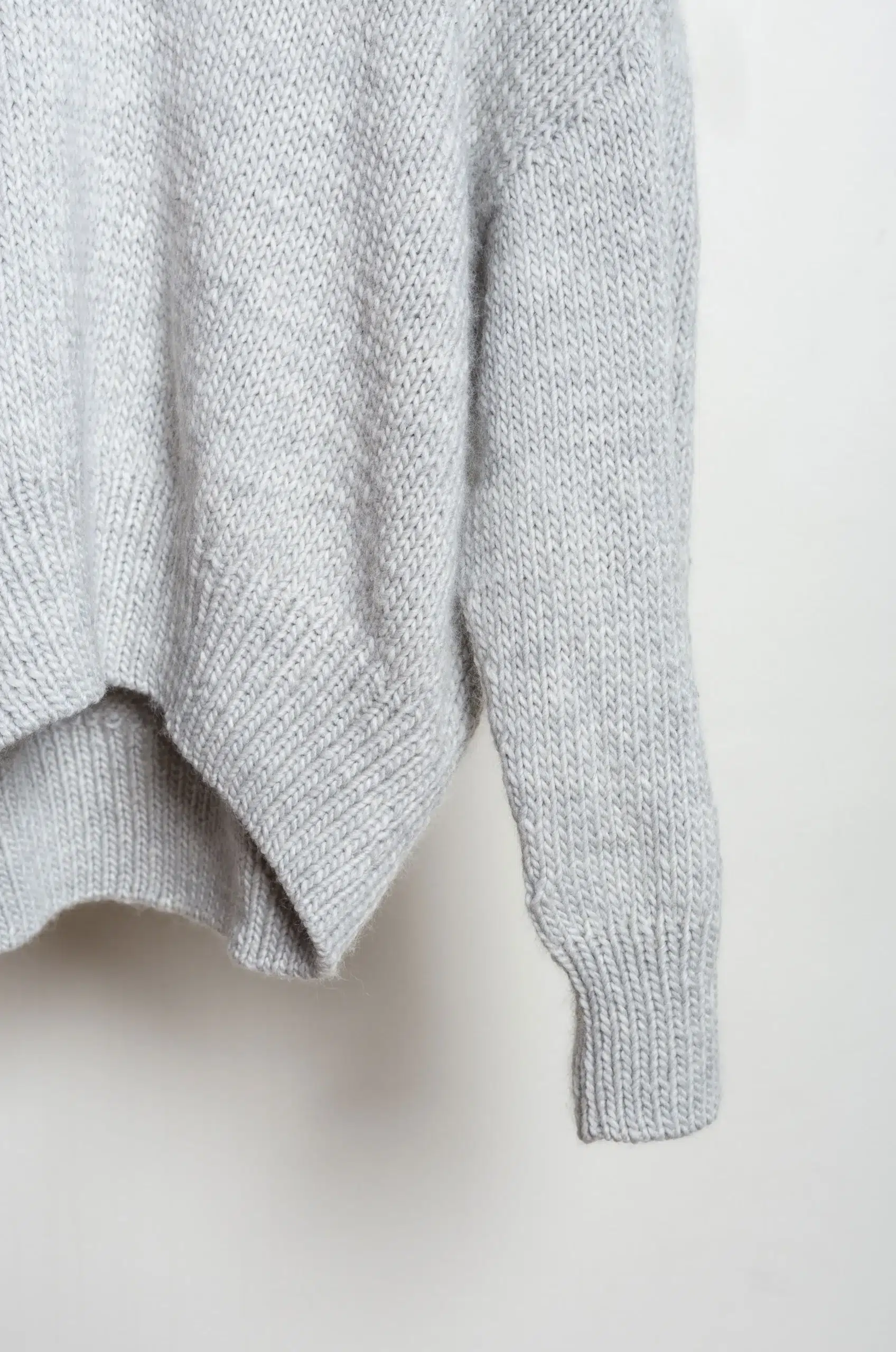 NITTO - DONNA V NECK - LIGHT GREY