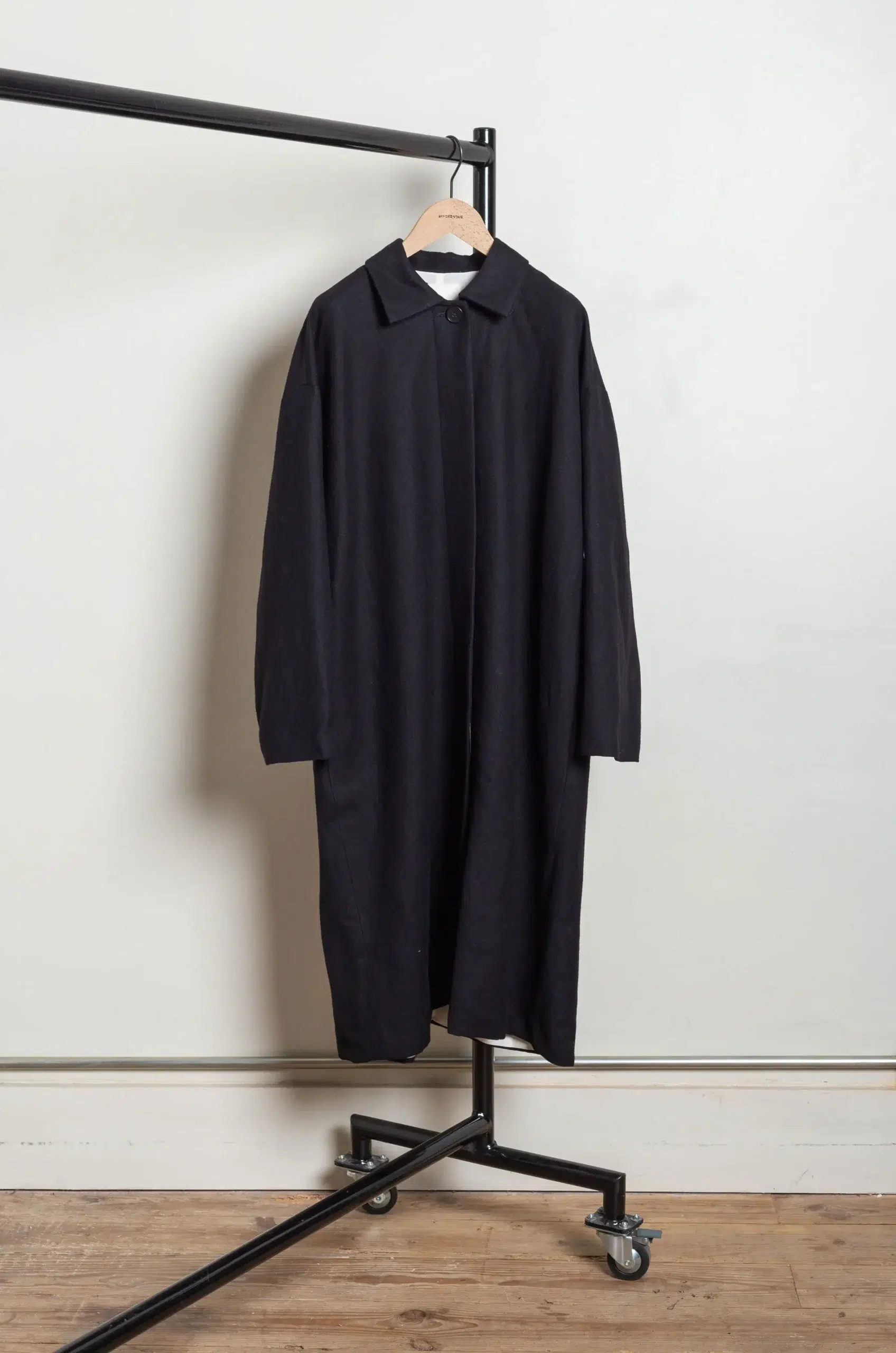 NITTO - ALMA COAT - Black/ecru