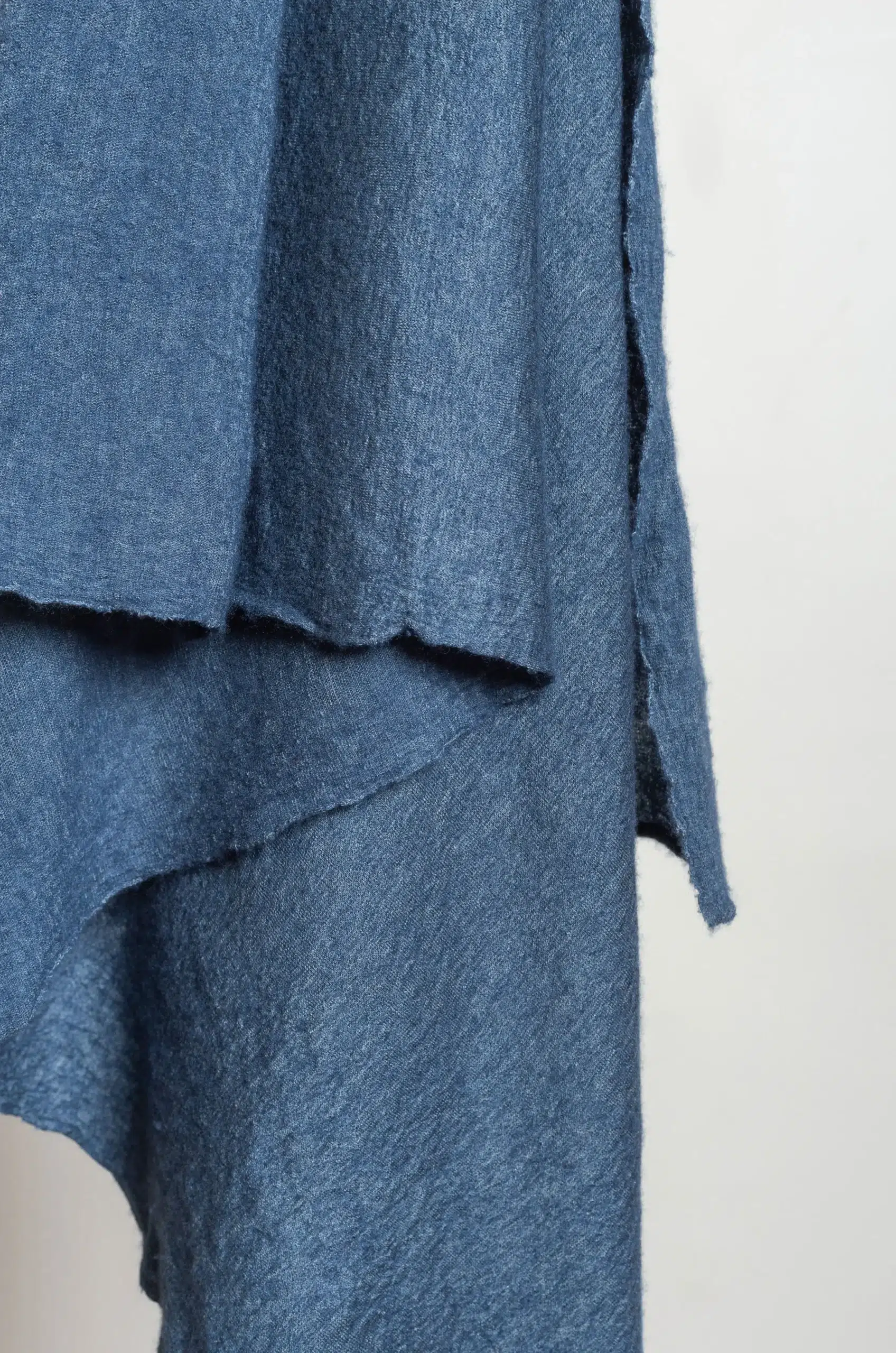 Pin 1876 - PLAIN SHAWL 5928/508 - 0227 Abyss