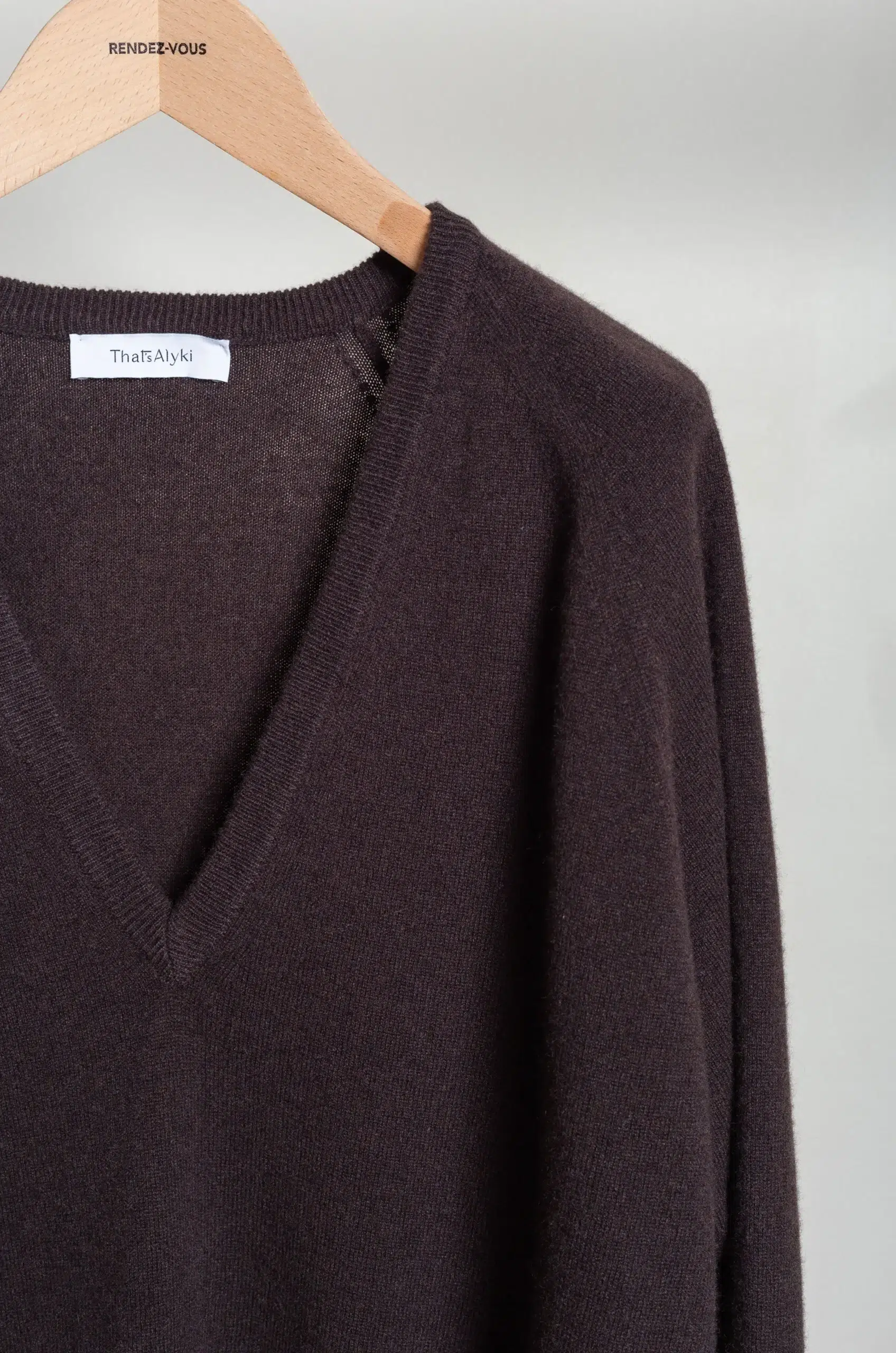 That's Alyki - BRIGHTON KNITWEAR C2146TU - BLACK WOOD