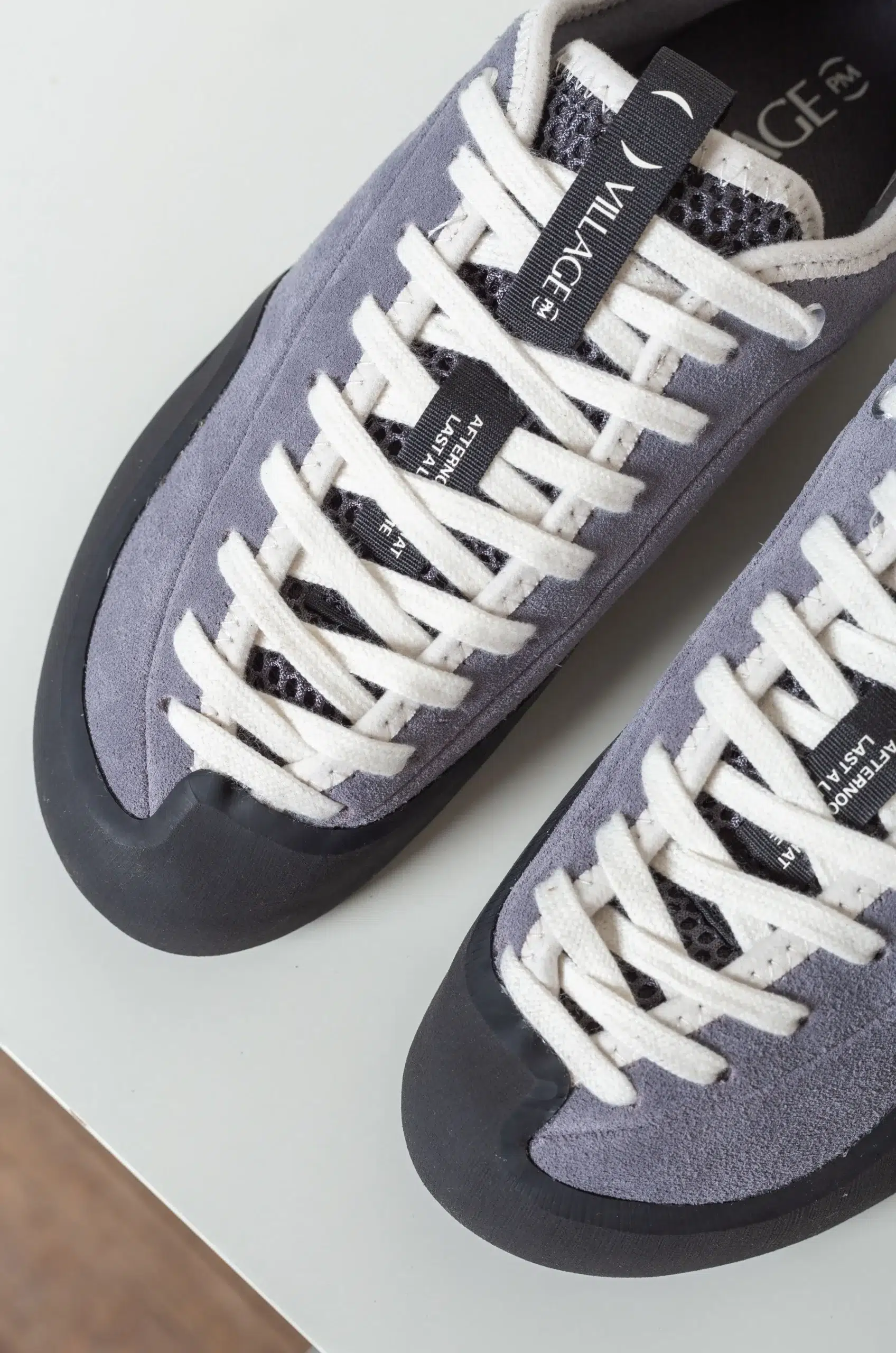 VILLAGE - Women 1PM Leather Suede - Grey / Natural Black