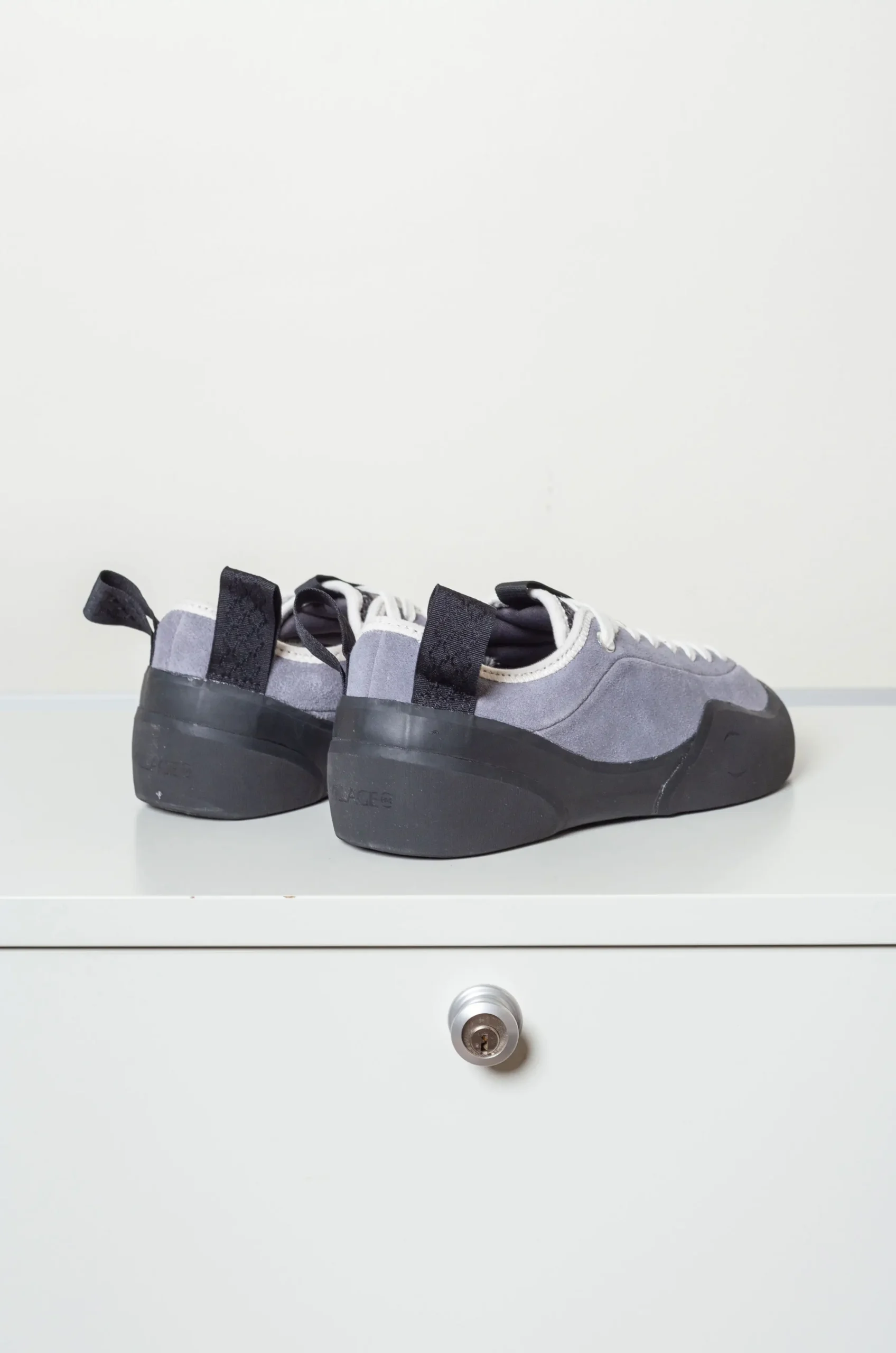 VILLAGE - Women 1PM Leather Suede - Grey / Natural Black