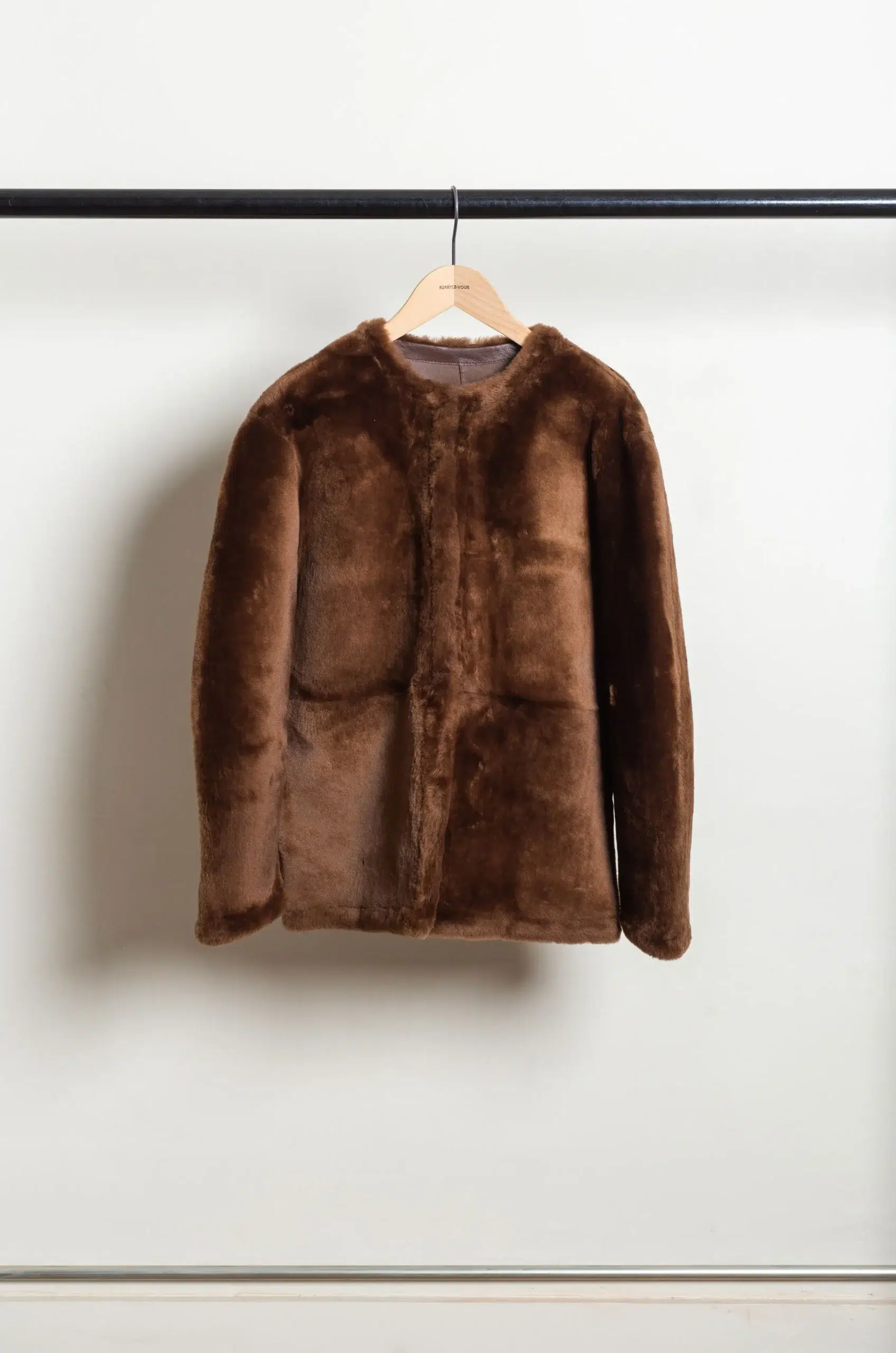 CAWLEY - LEATHER BACK STRAIGHT HAIR SHEEPSKIN MILA COAT - WALNUT