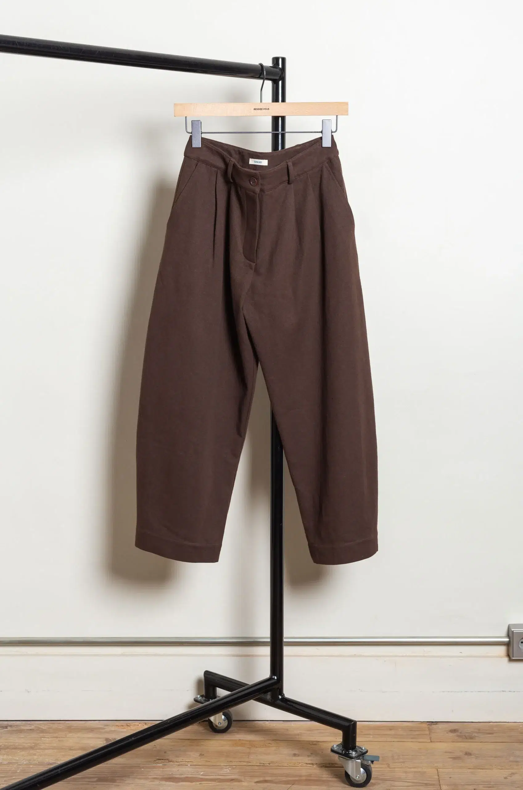 CAWLEY - JAPANESE COTTON/LINEN GABARDINE ROBYN TROUSER - ESPRESSO