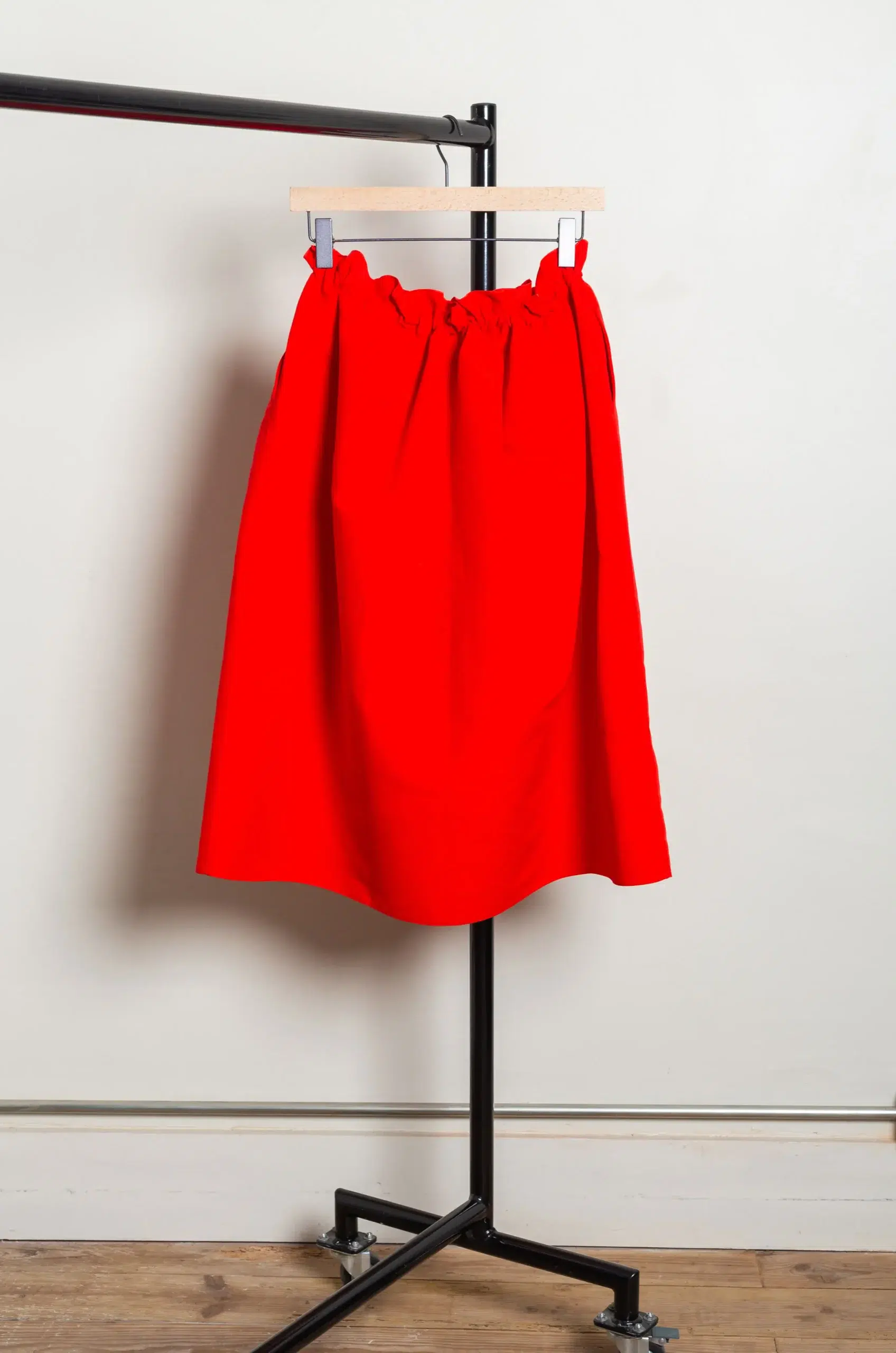 Sofie D'Hoore - SWAN-CHES slightly slanted skirt - FIRE