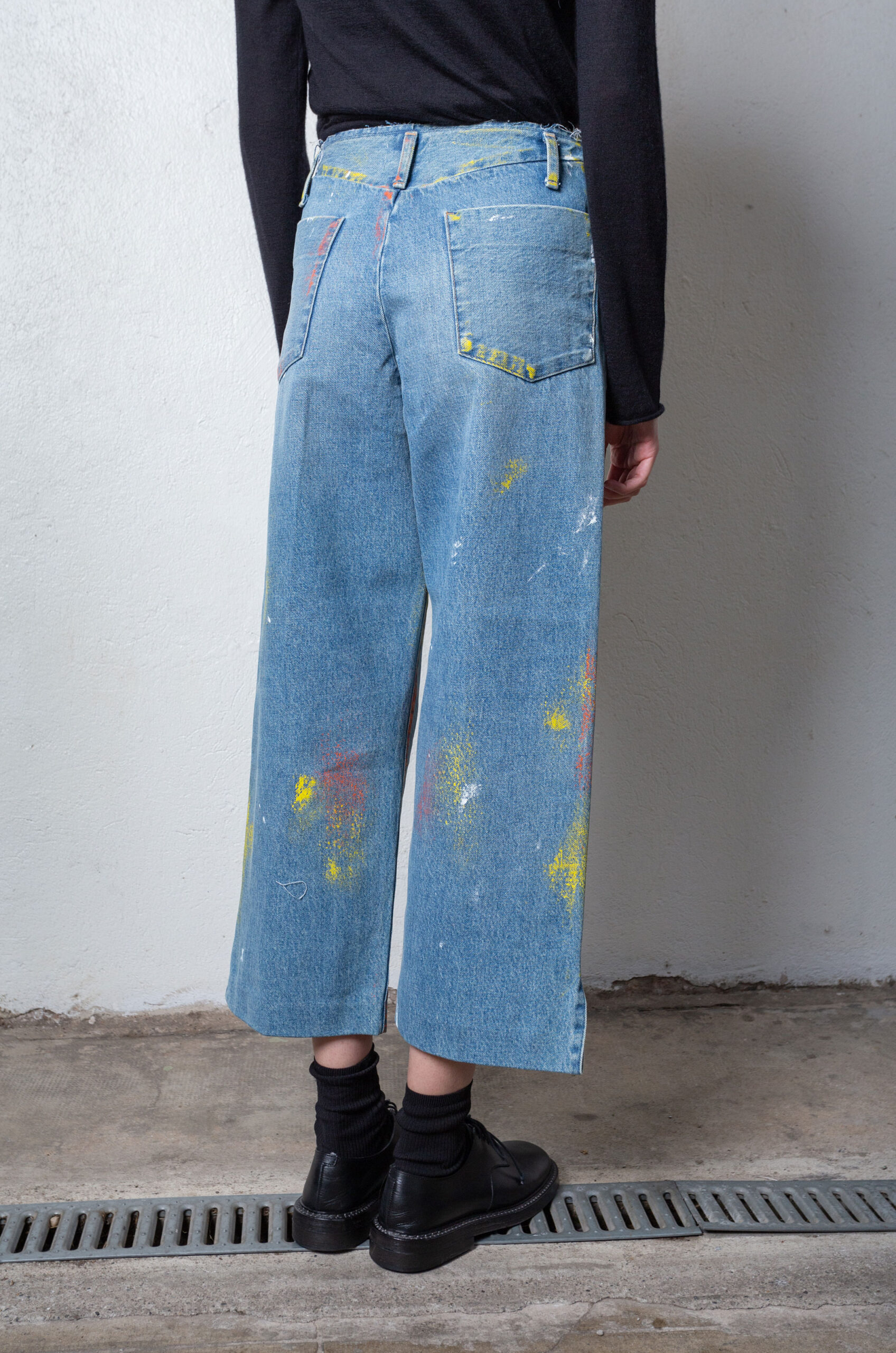 Tanaka - Unfinished Crop Jean Trousers - Sunshine Bleach