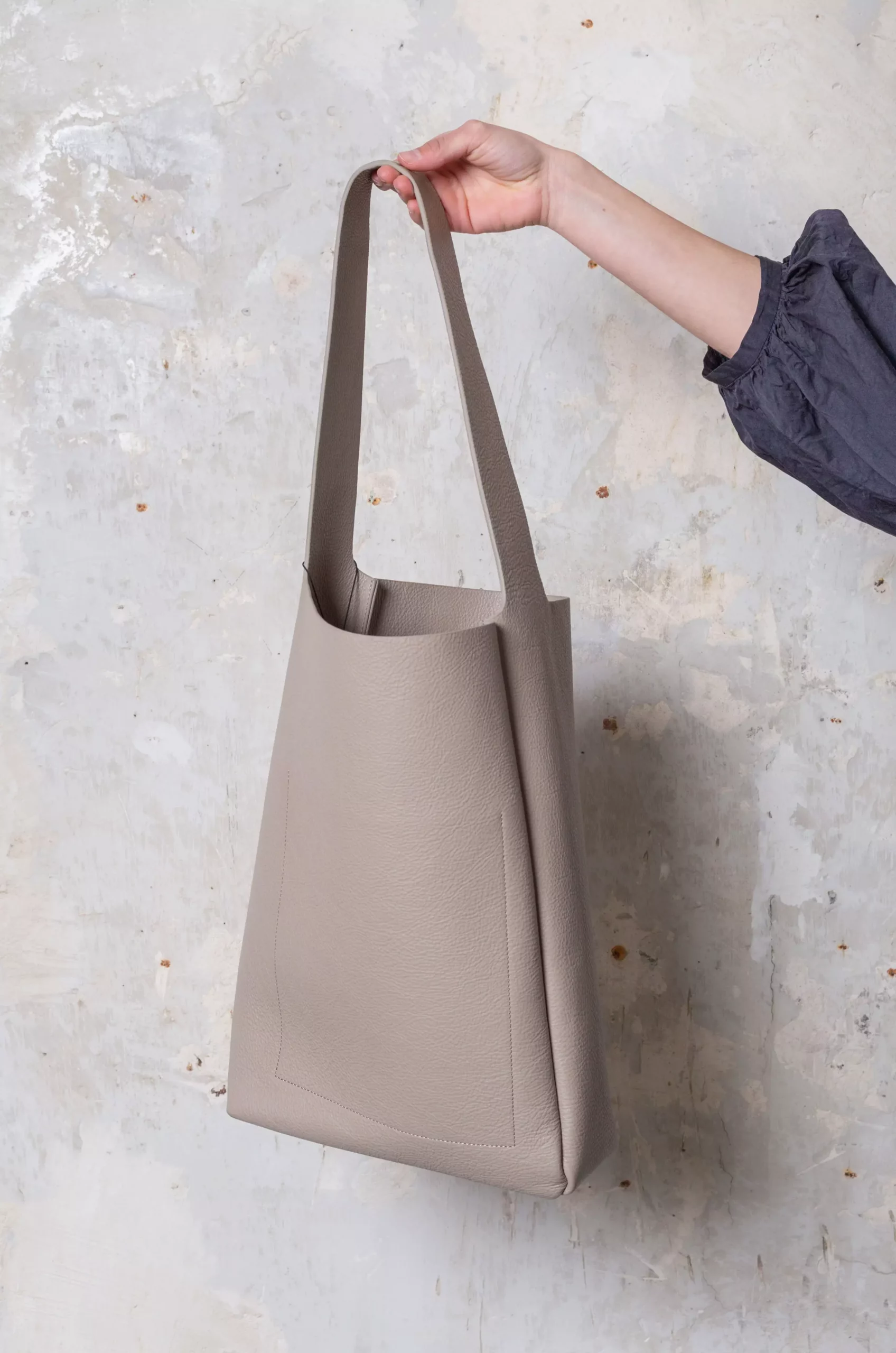 Aeta - Shoulder: M PG02 - Gray Beige