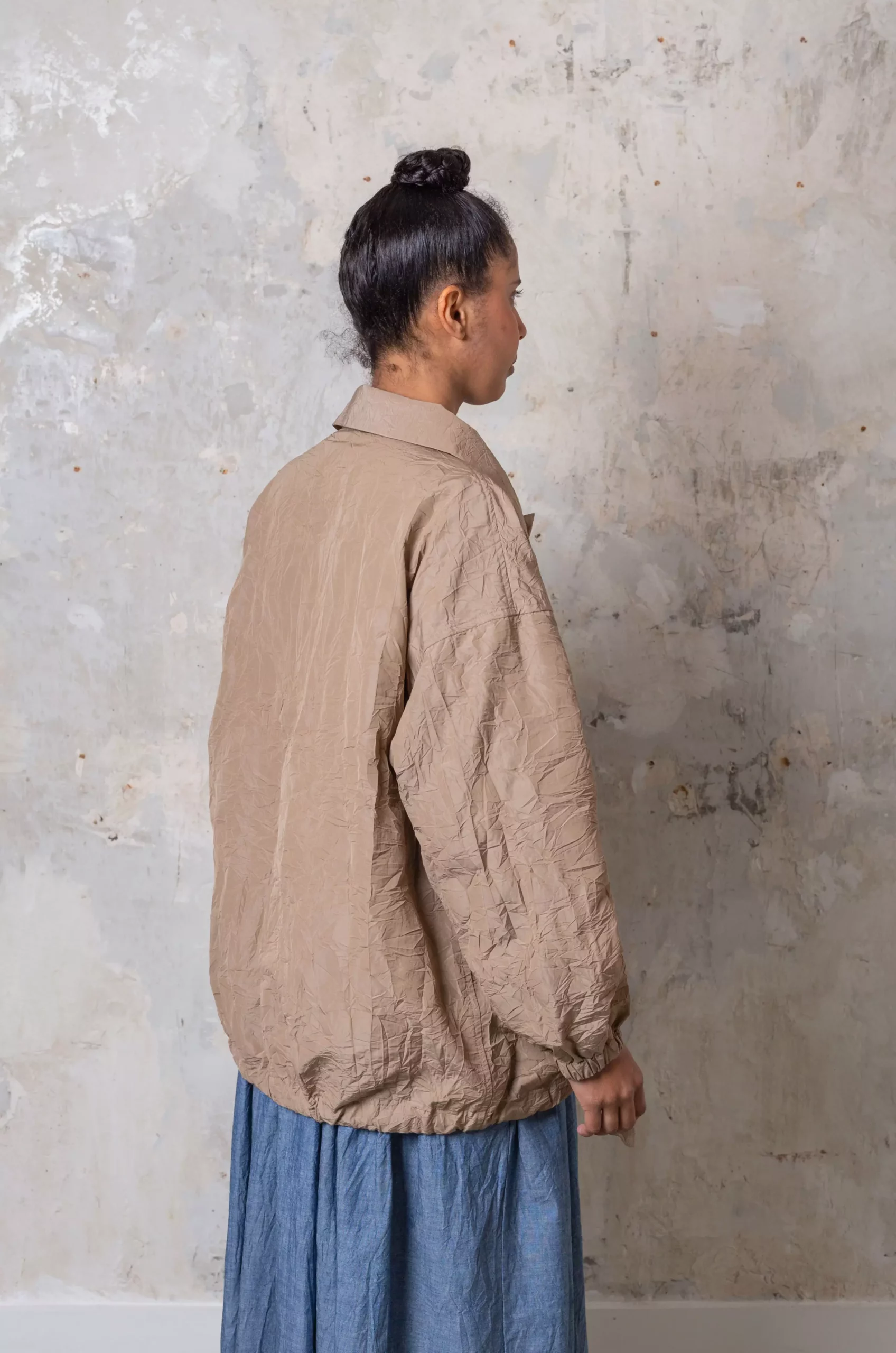 TOUJOURS Buttonless Coach jacket キャメル-