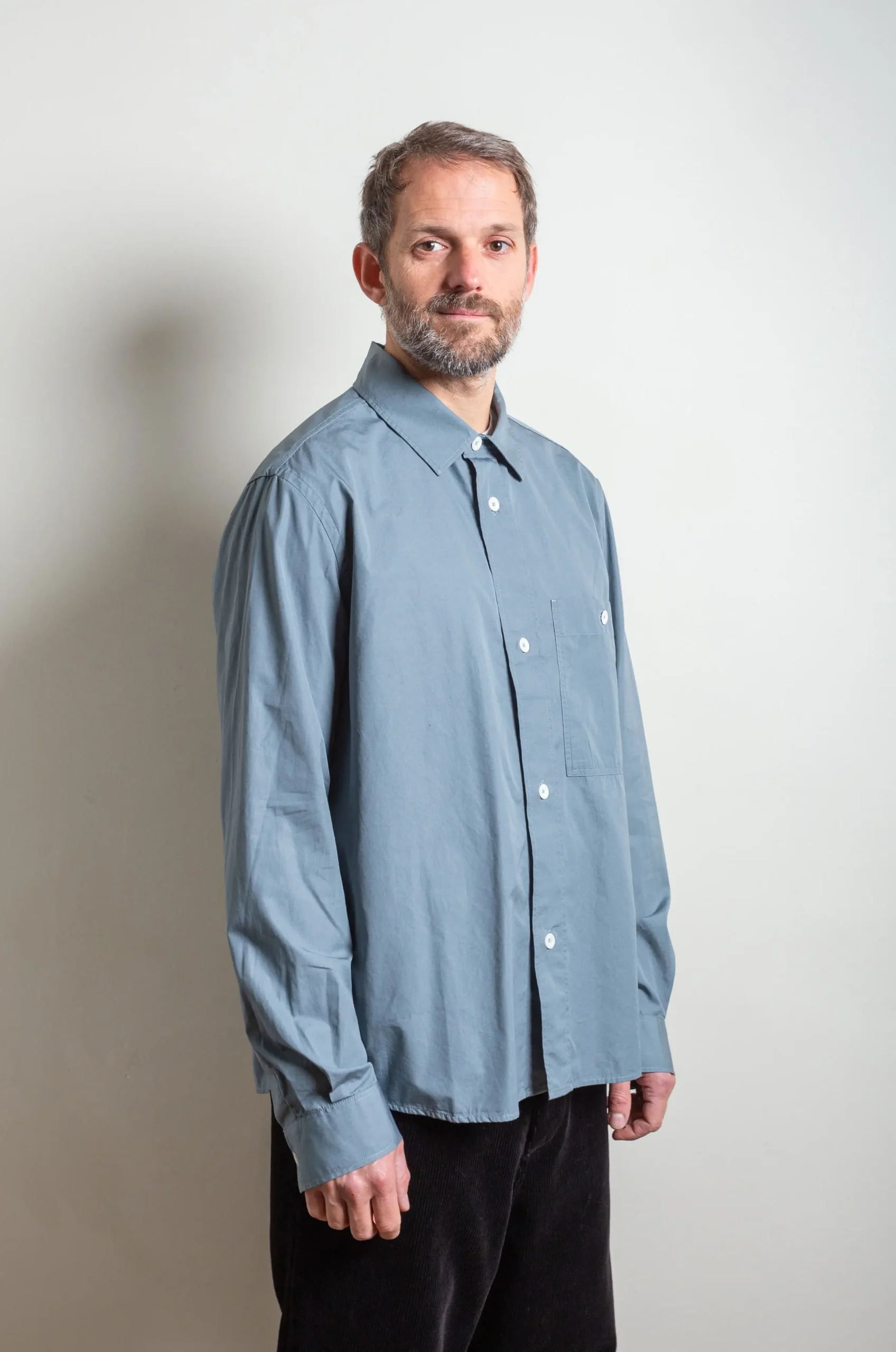 MHL - Overall Shirt Compact Cotton Poplin/LBU - Dusty Blue