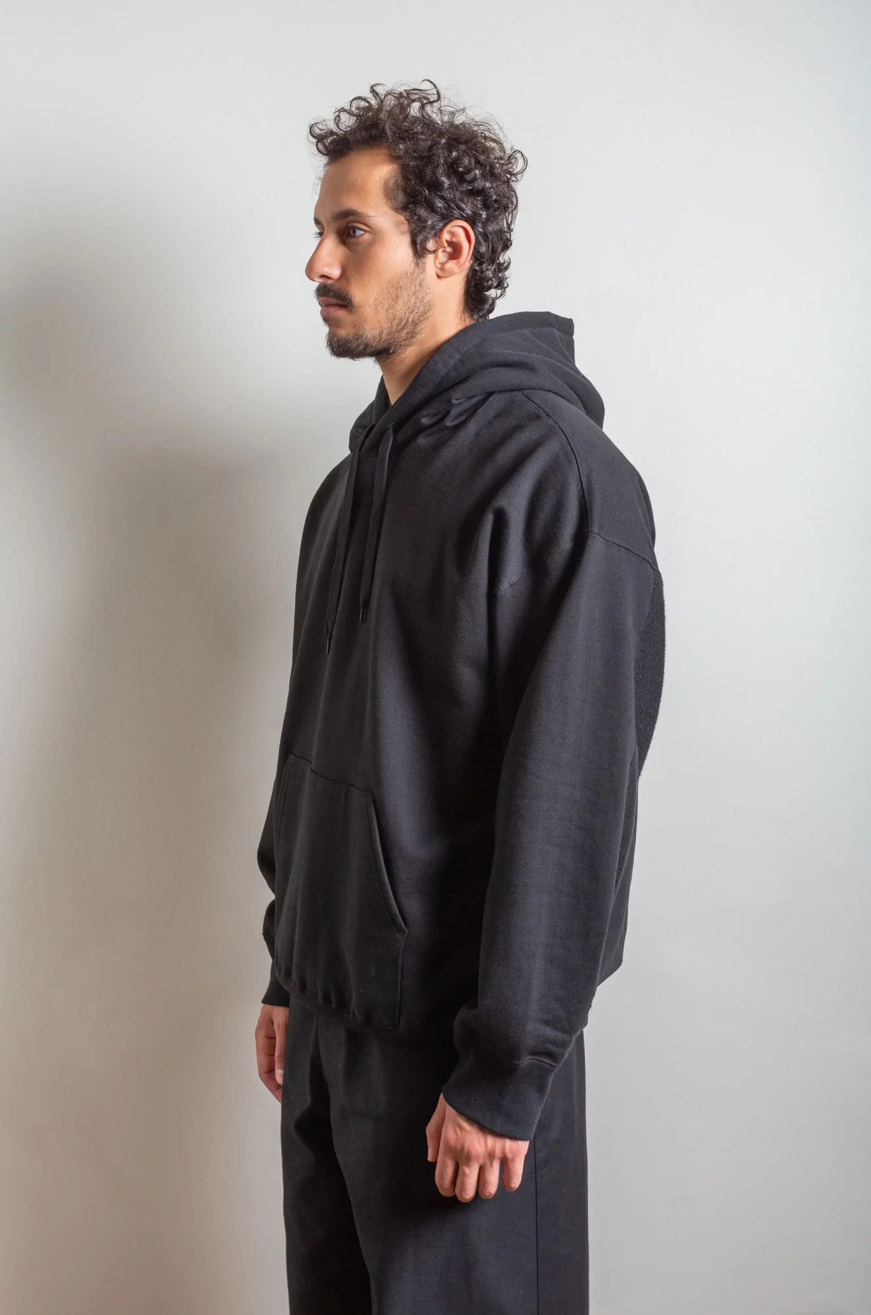 は自分にプチご褒美を Stein SWEAT ARN UNTWISTEDY OVERSIZED パーカー